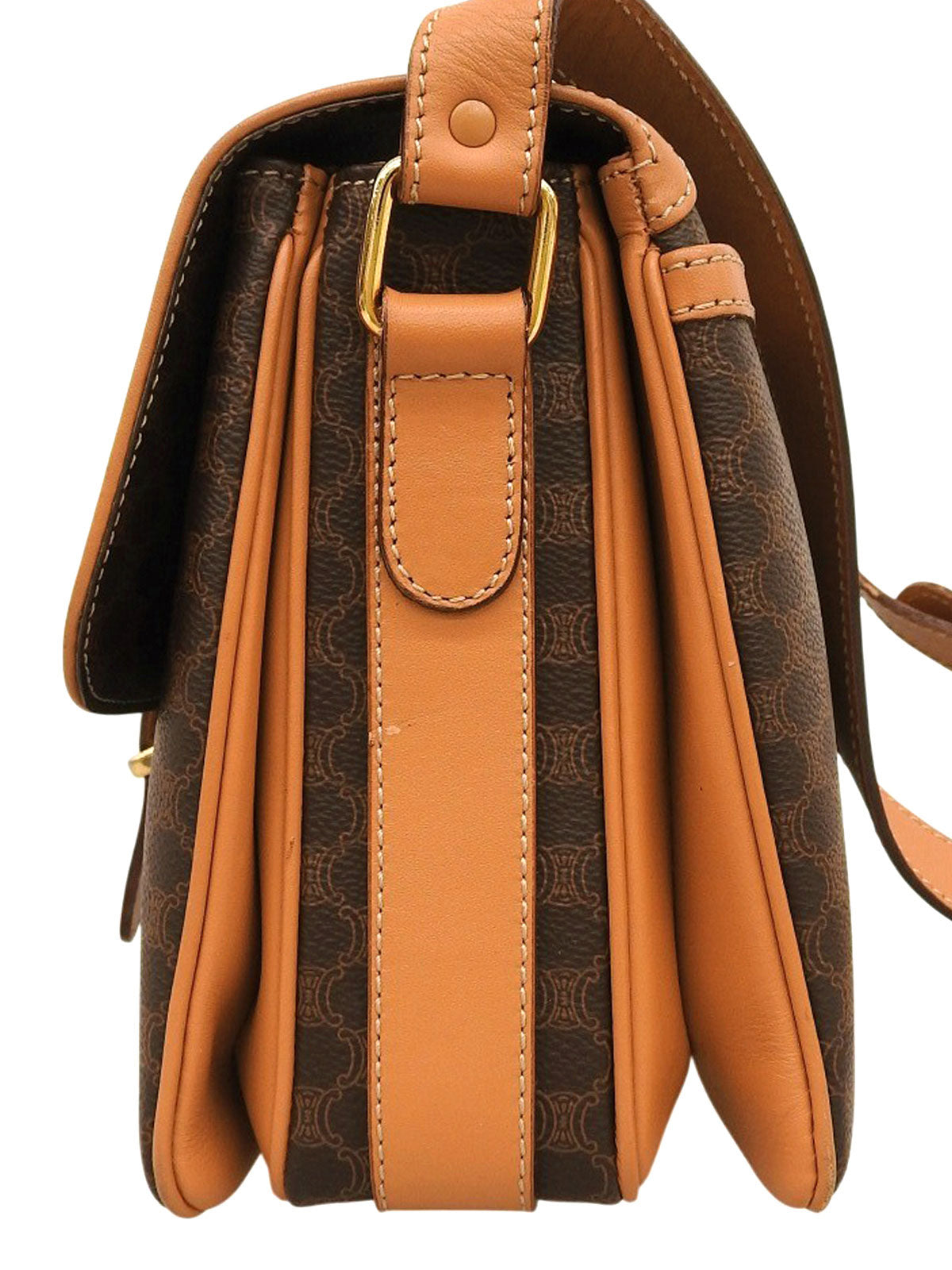 マカダムパターンロゴエンボスショルダーバッグ ブラウン