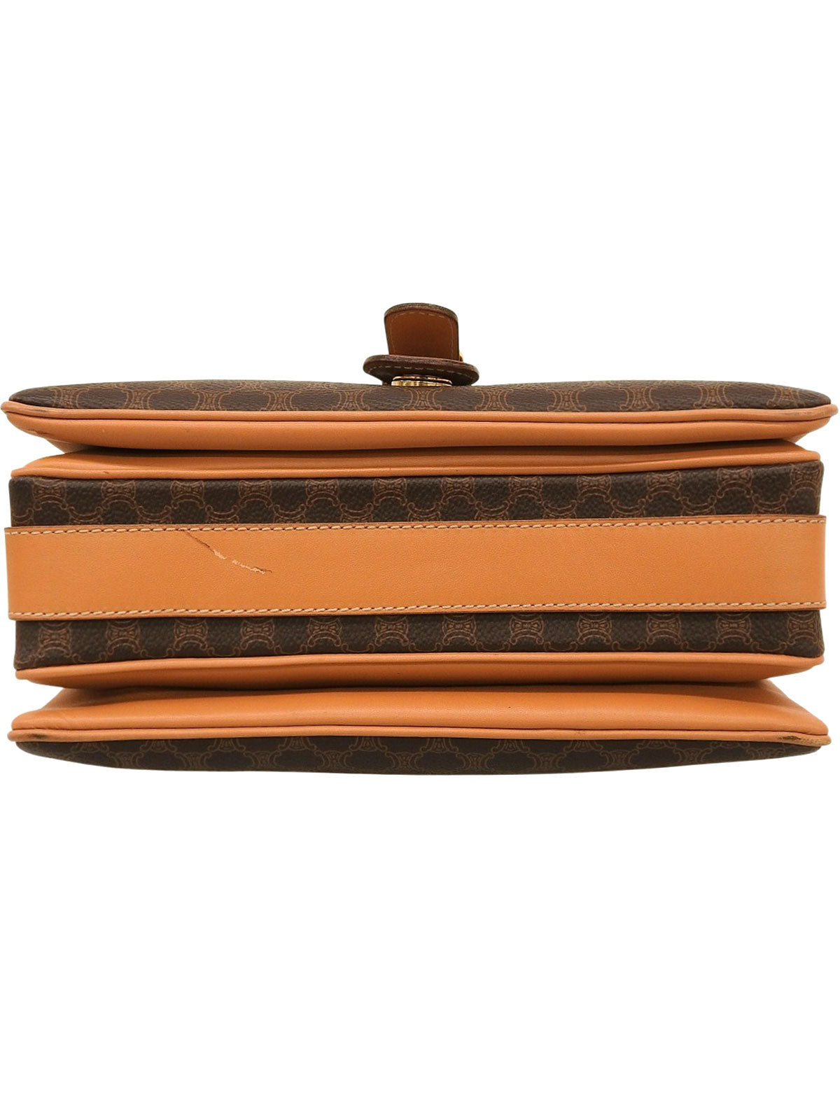 マカダムパターンロゴエンボスショルダーバッグ ブラウン