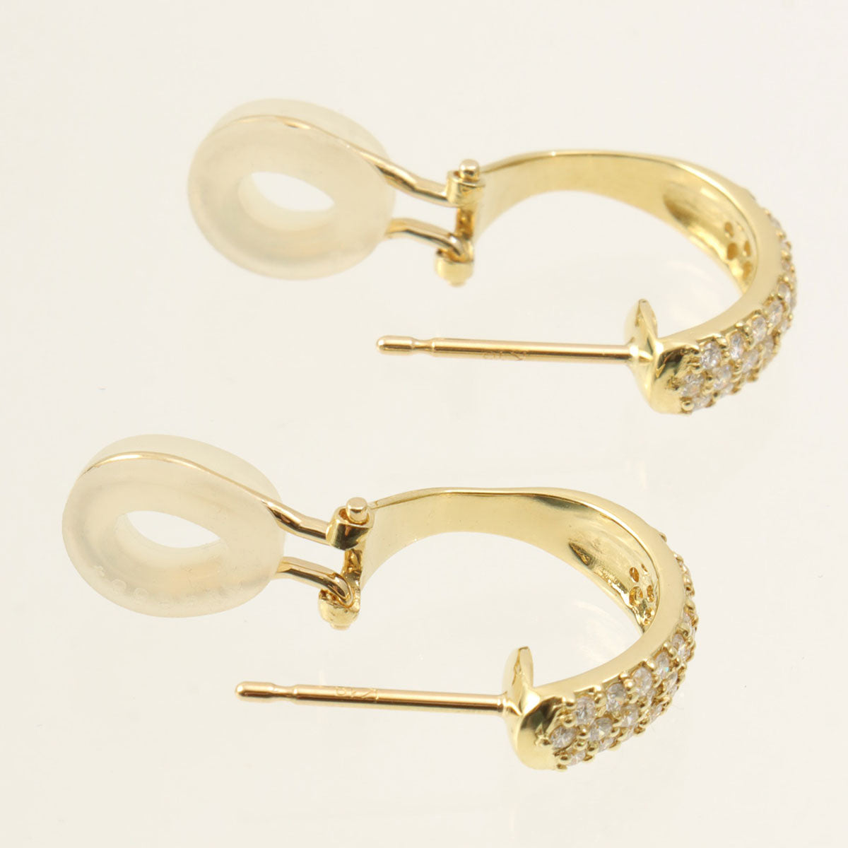 18K Diamond Circle Stud Earrings Gold