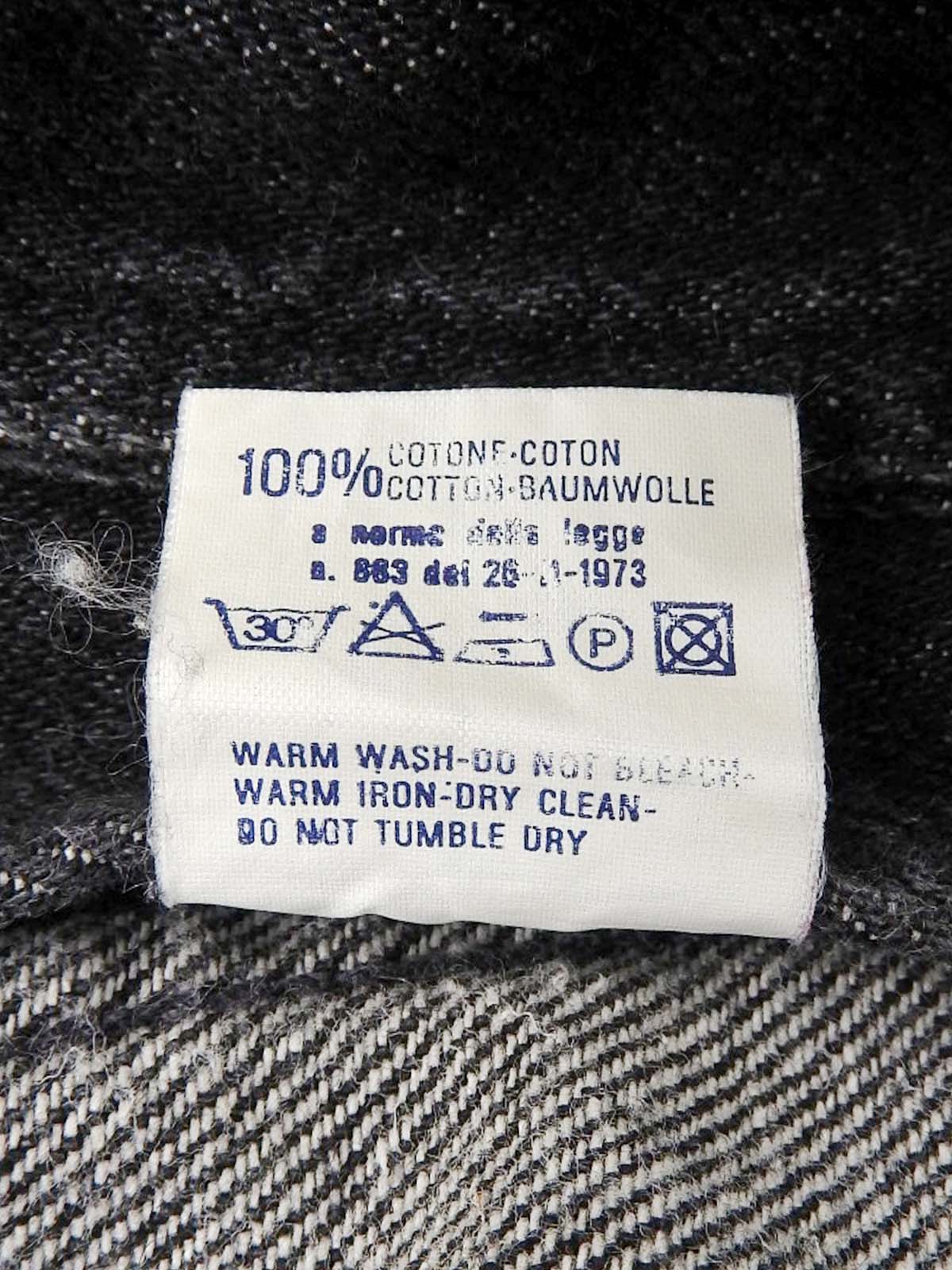 ロゴボタンデニムジャケット ブラック