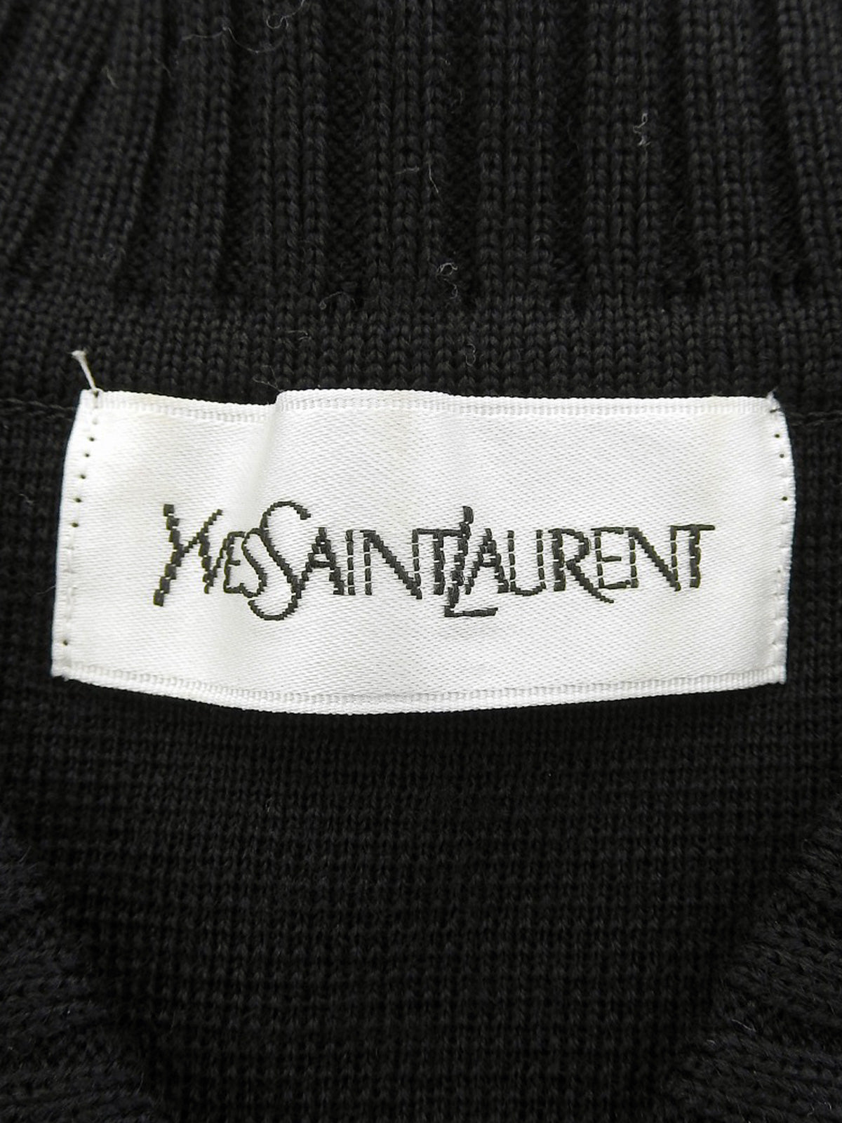 ロゴボタン長袖ニットポロシャツ ブラック