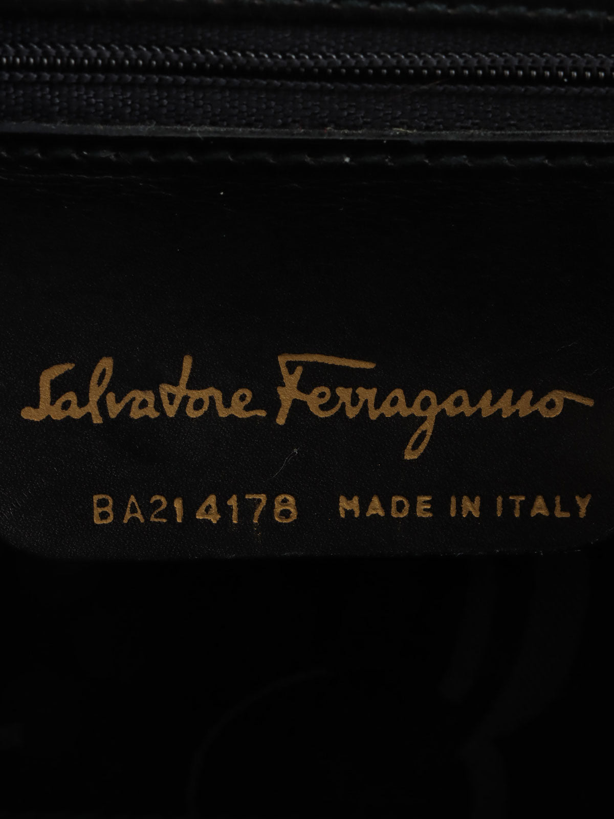 Vara Ribbon 双向包 黑色