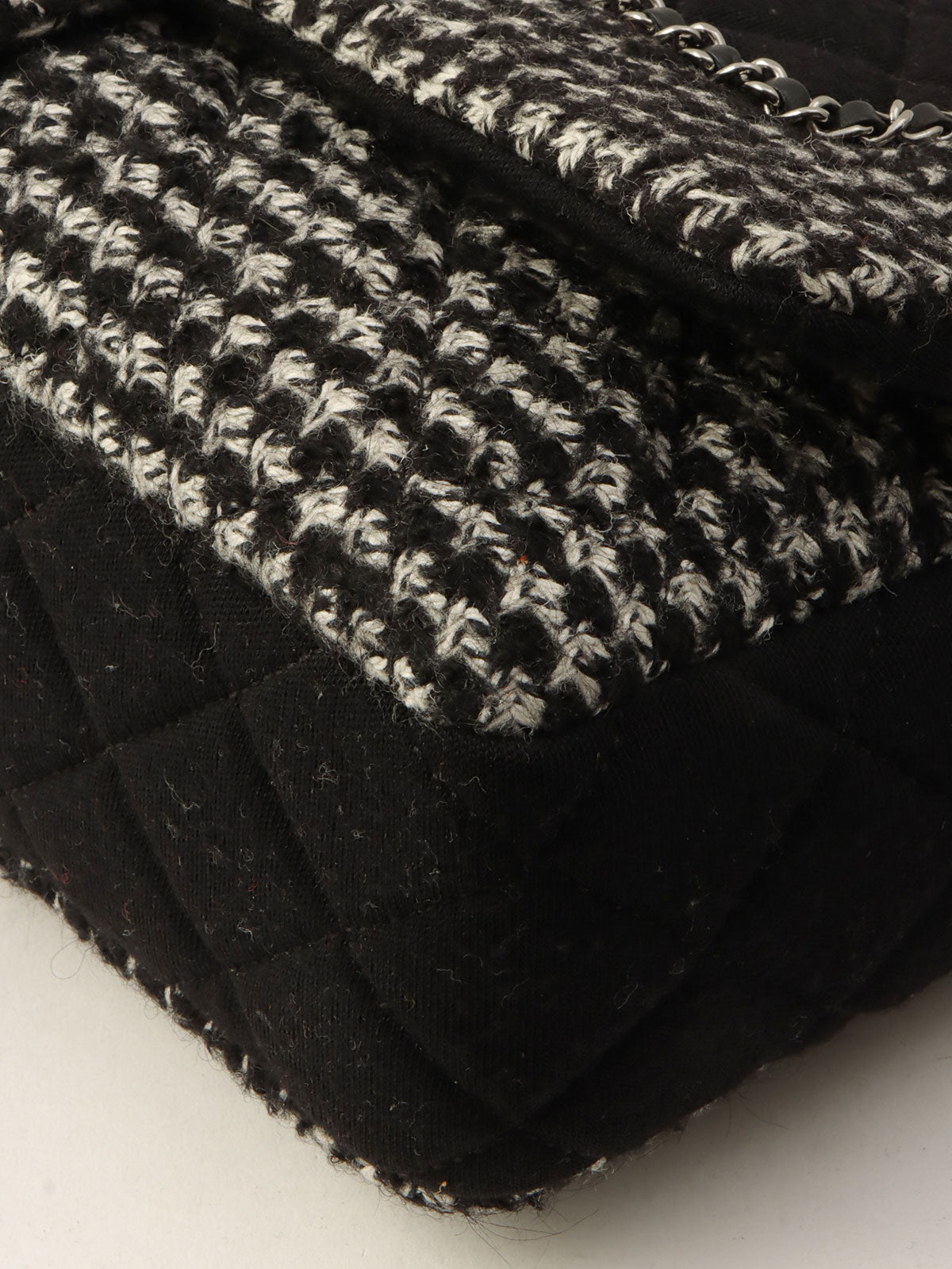 2014-era Cotton Tweed Combo CC Turnlock Chain Shoulder Bag Black/Gray