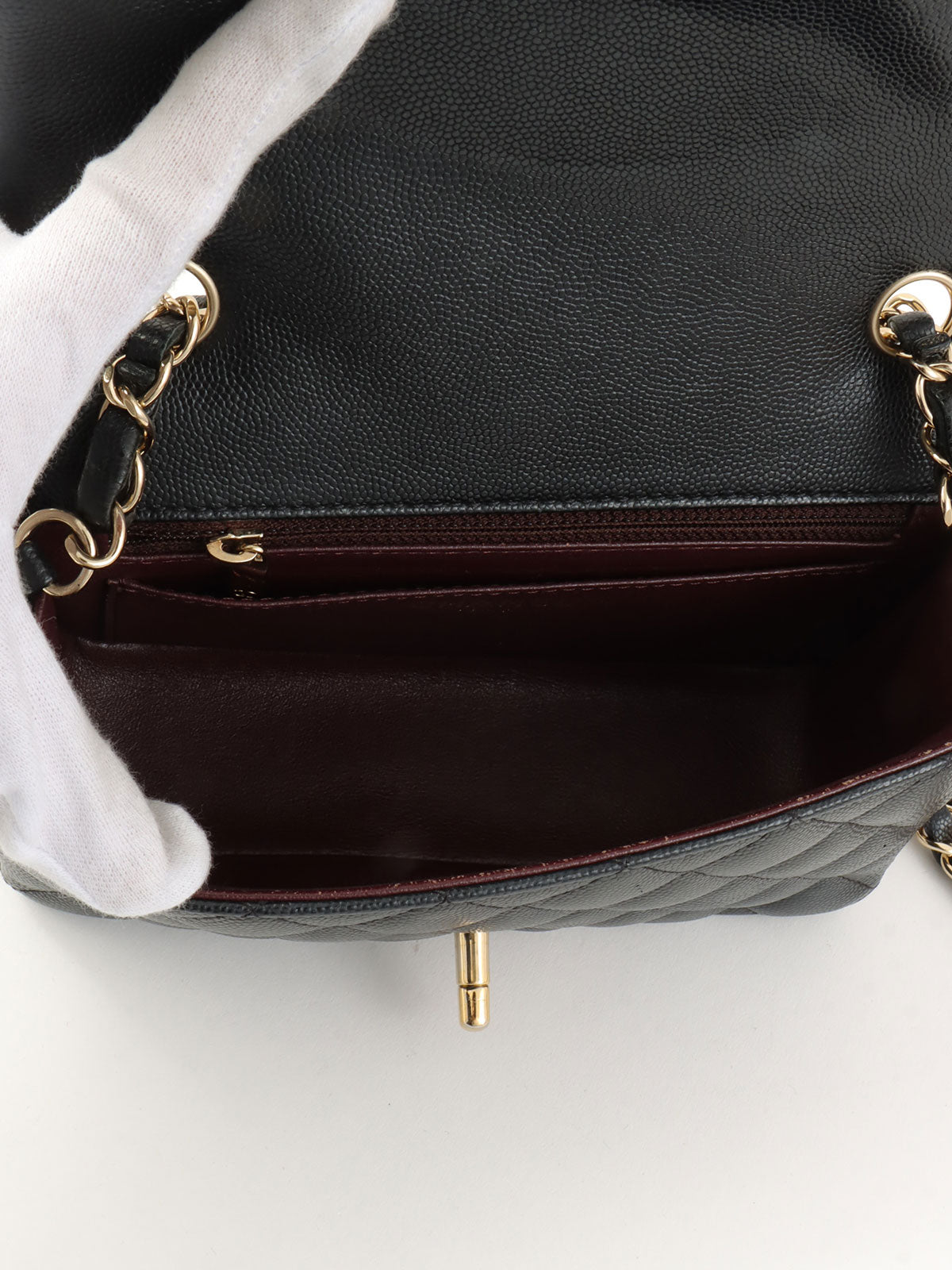 2017年頃製 キャビアスキンマトラッセステッチCCターンロックチェーンショルダーバッグ ネイビー