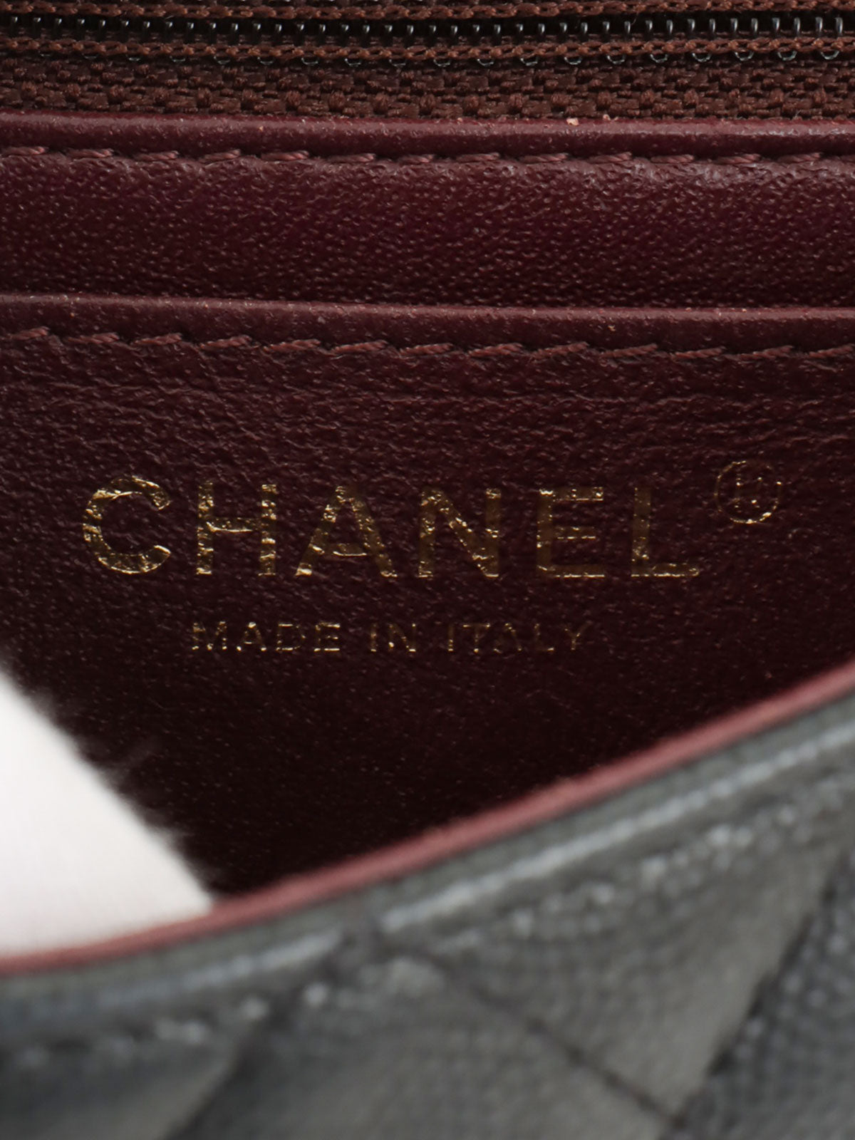 2017年頃製 キャビアスキンマトラッセステッチCCターンロックチェーンショルダーバッグ ネイビー