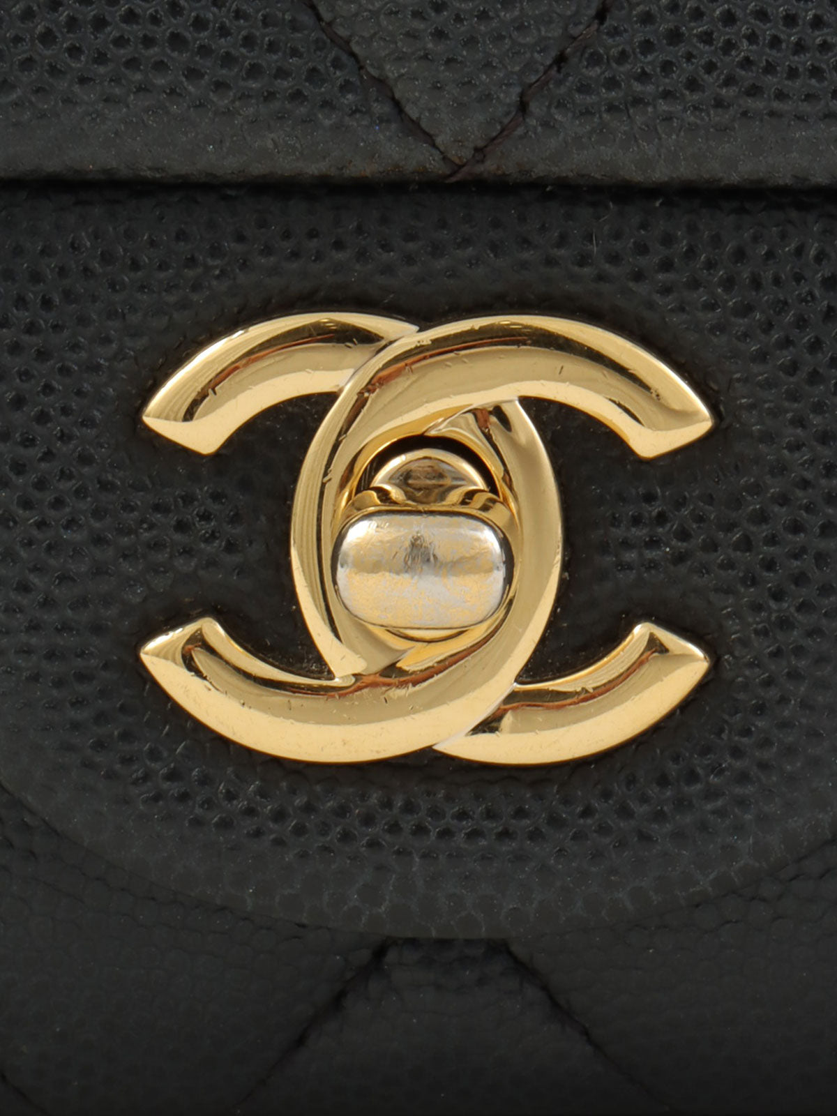 2017年頃製 キャビアスキンマトラッセステッチCCターンロックチェーンショルダーバッグ ネイビー