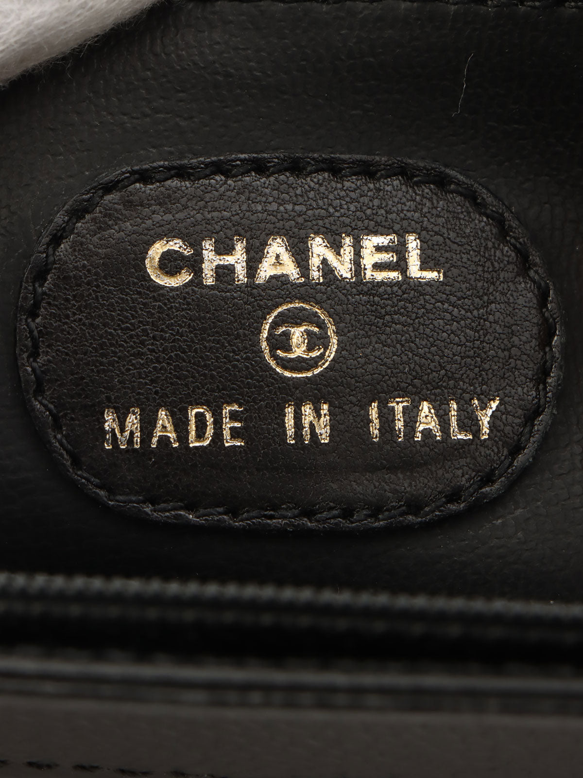 1998 Caviar Skin CC Mark Stitch Mini Chain Shoulder Bag in Black