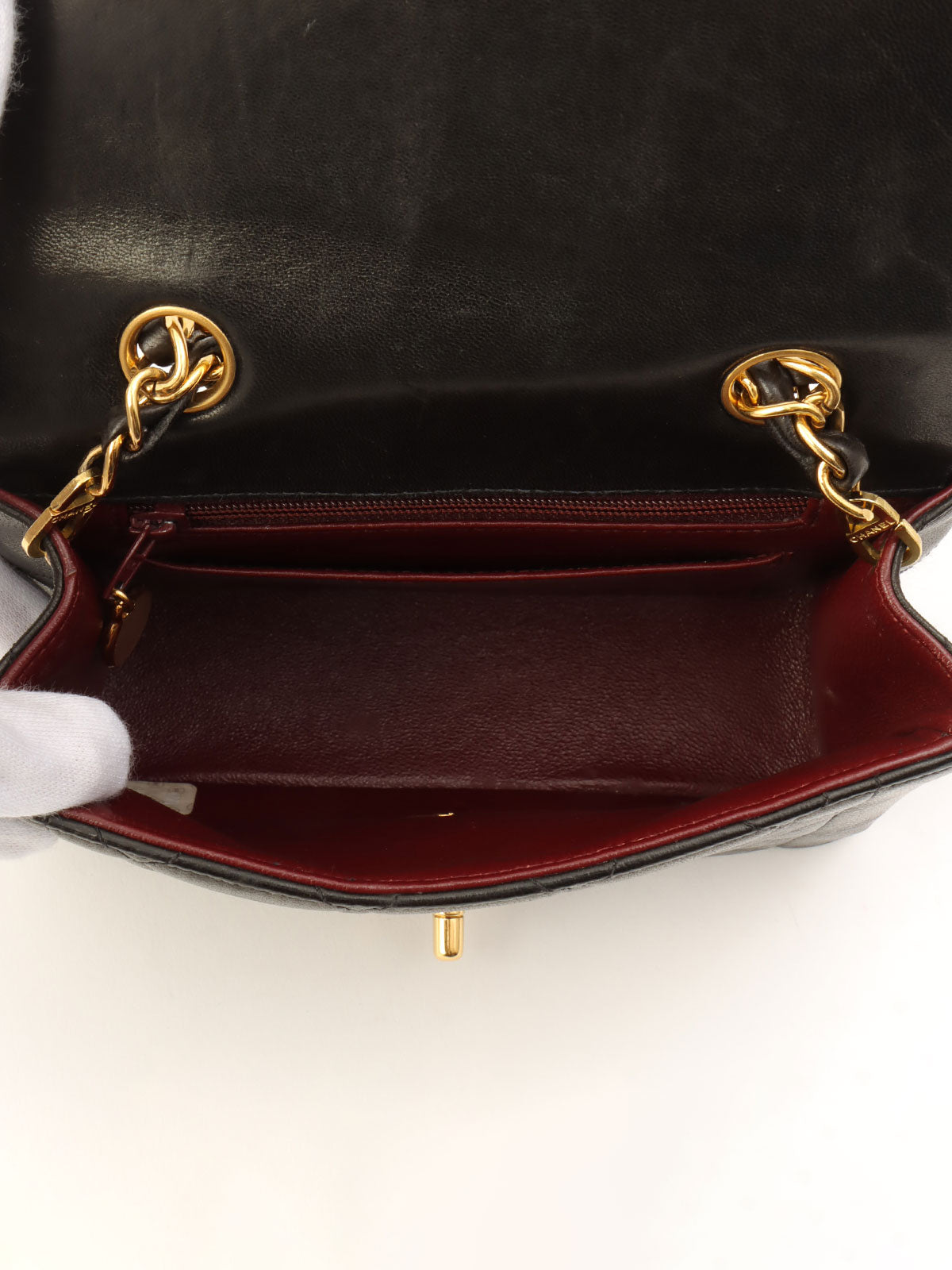 Around 1995 Made CC Turn-lock Chain Bag Black