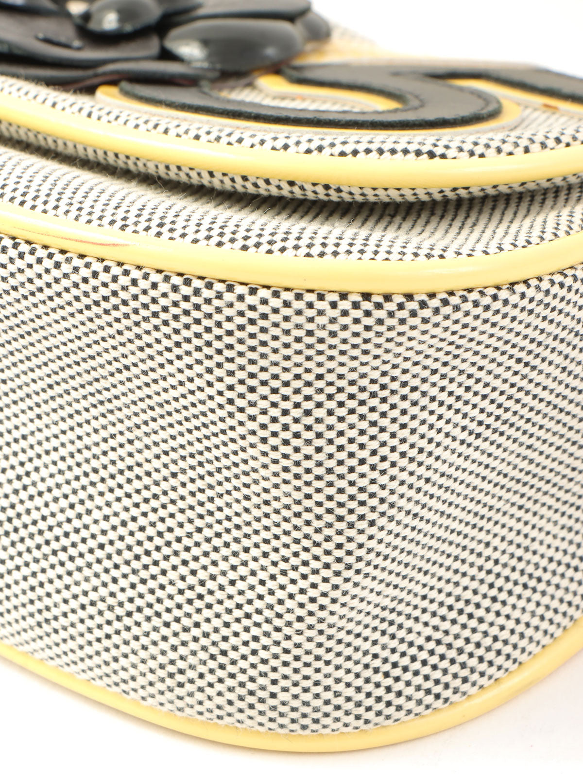 2005年頃製 キャンバスカメリアCCマークチェーンハンドバッグ グレー/イエロー