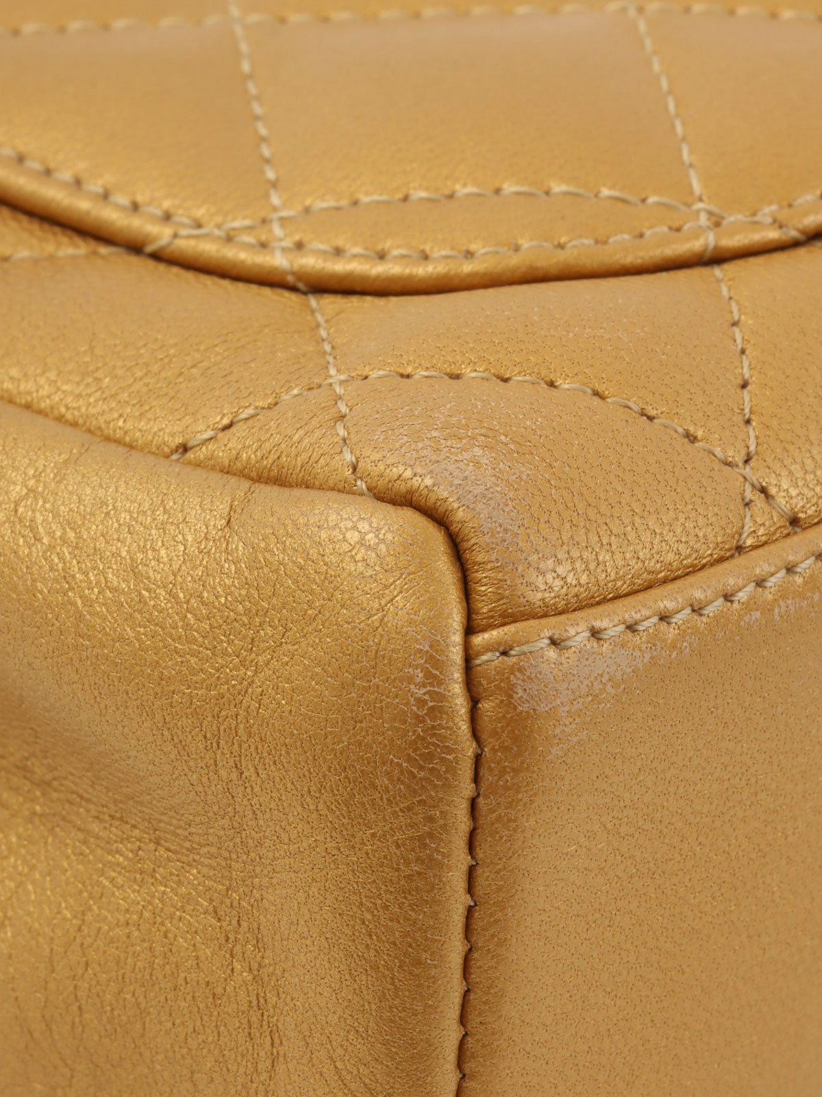 2009 CC mark plate chain shoulder bag in gold