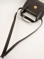 スターモチーフラウンドロゴプレートハンドバッグ ブラウン