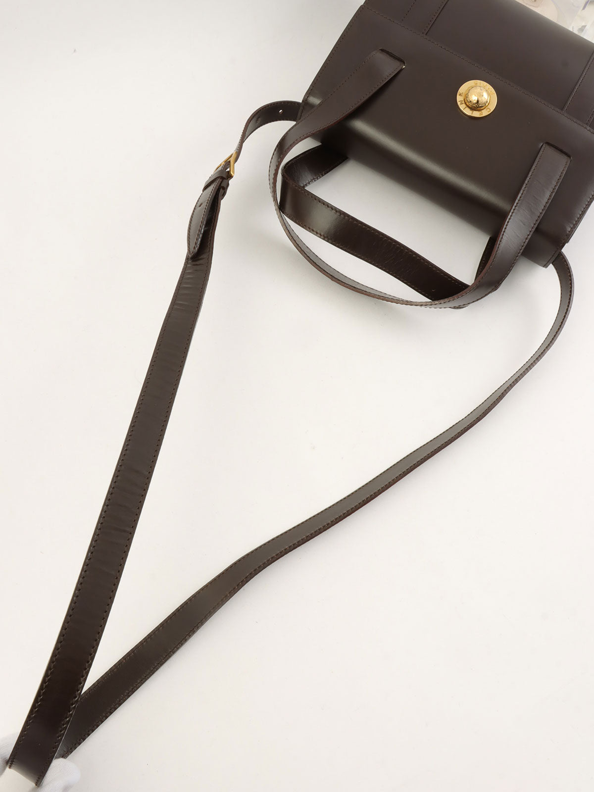 スターモチーフラウンドロゴプレートハンドバッグ ブラウン