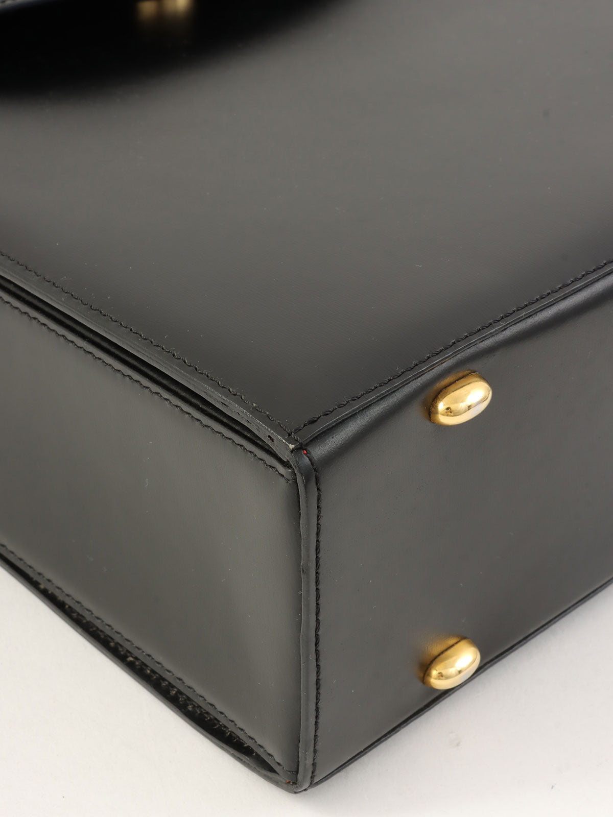 星形图案圆形Logo铭牌单肩包（黑色）