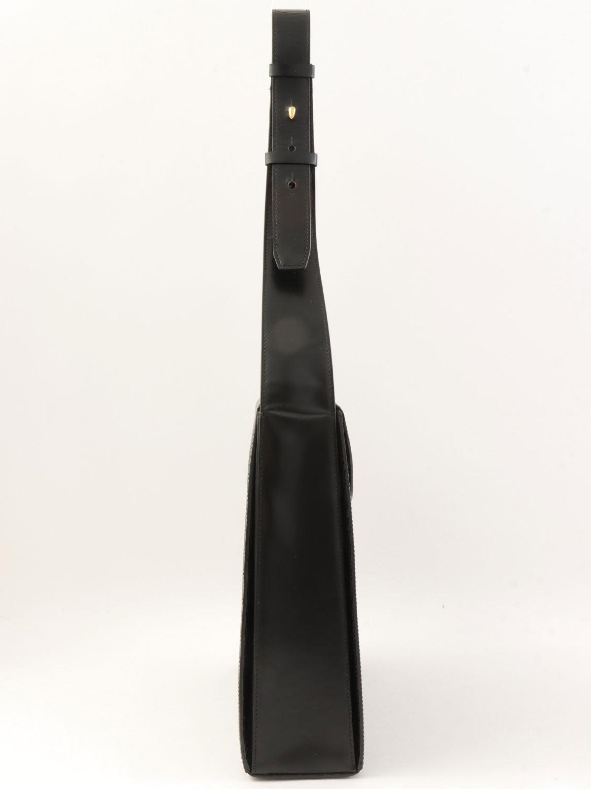 Star Motif Round Logo Plate Shoulder Bag Black