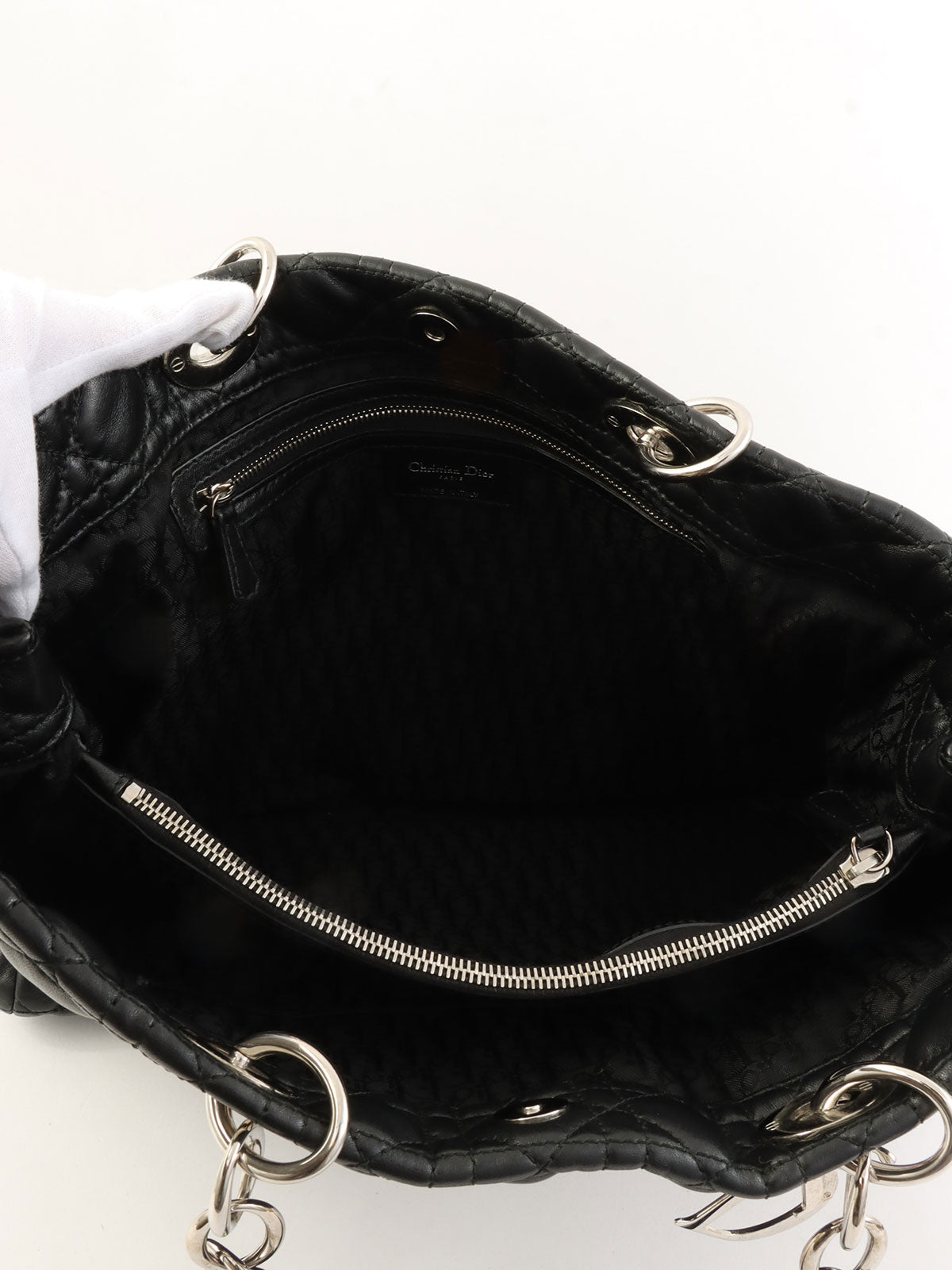 Cannage Stitch Chain Tote Bag in Black