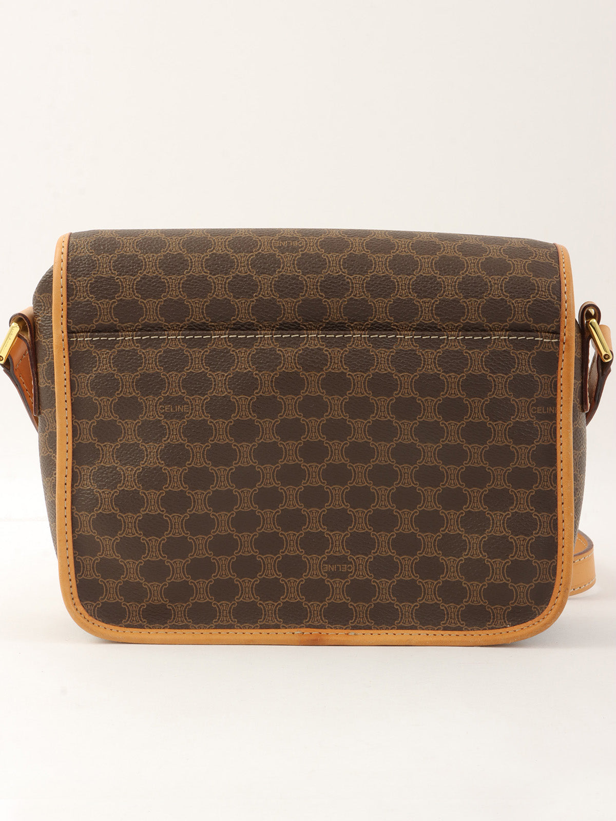 マカダムパターンロゴプレートショルダーバッグ ブラウン