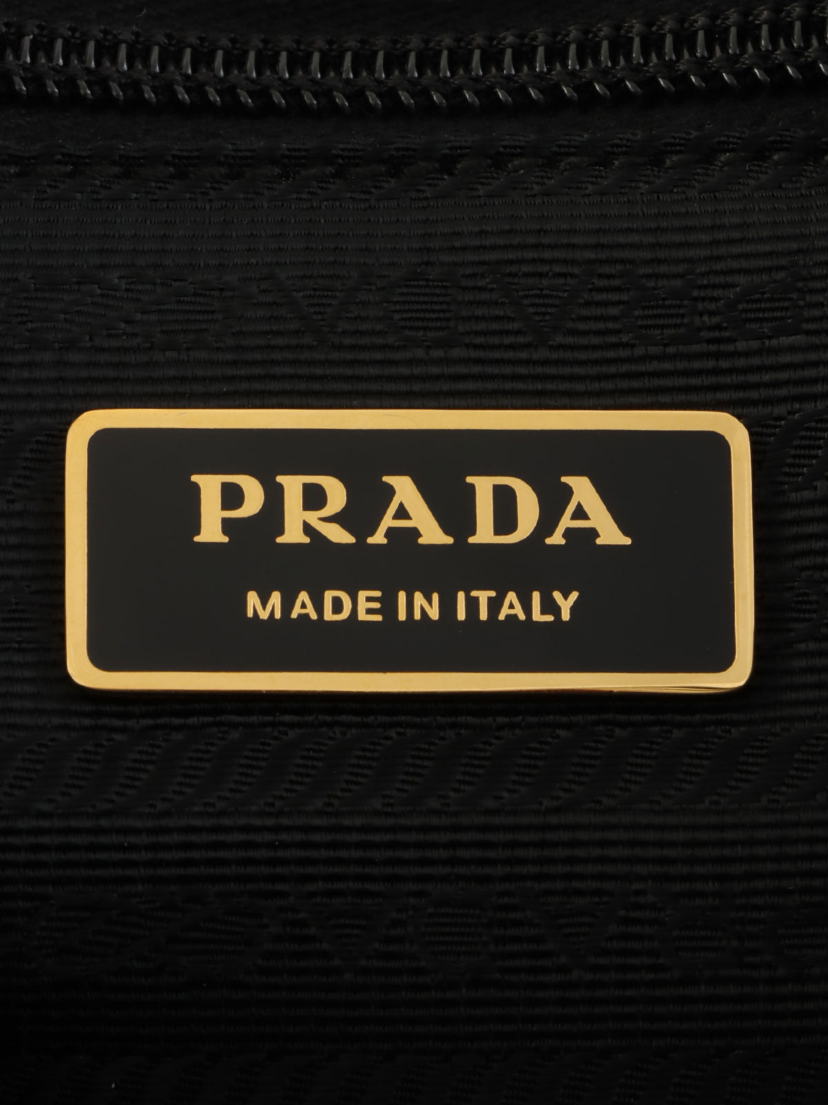 黑色尼龙Logo铭牌缎带手提包