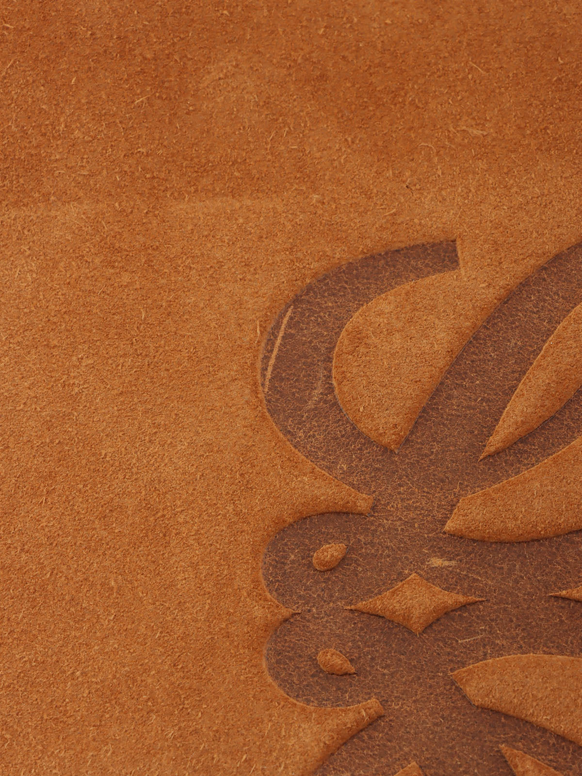 スエードアナグラムショルダーバッグ ブラウン