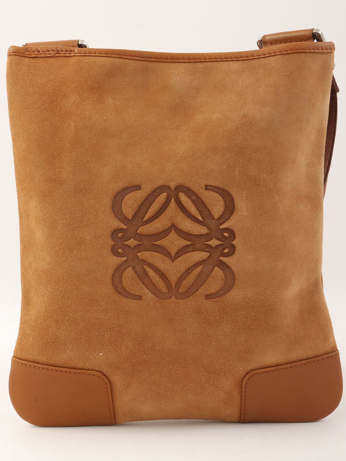 スエードアナグラムショルダーバッグ ブラウン