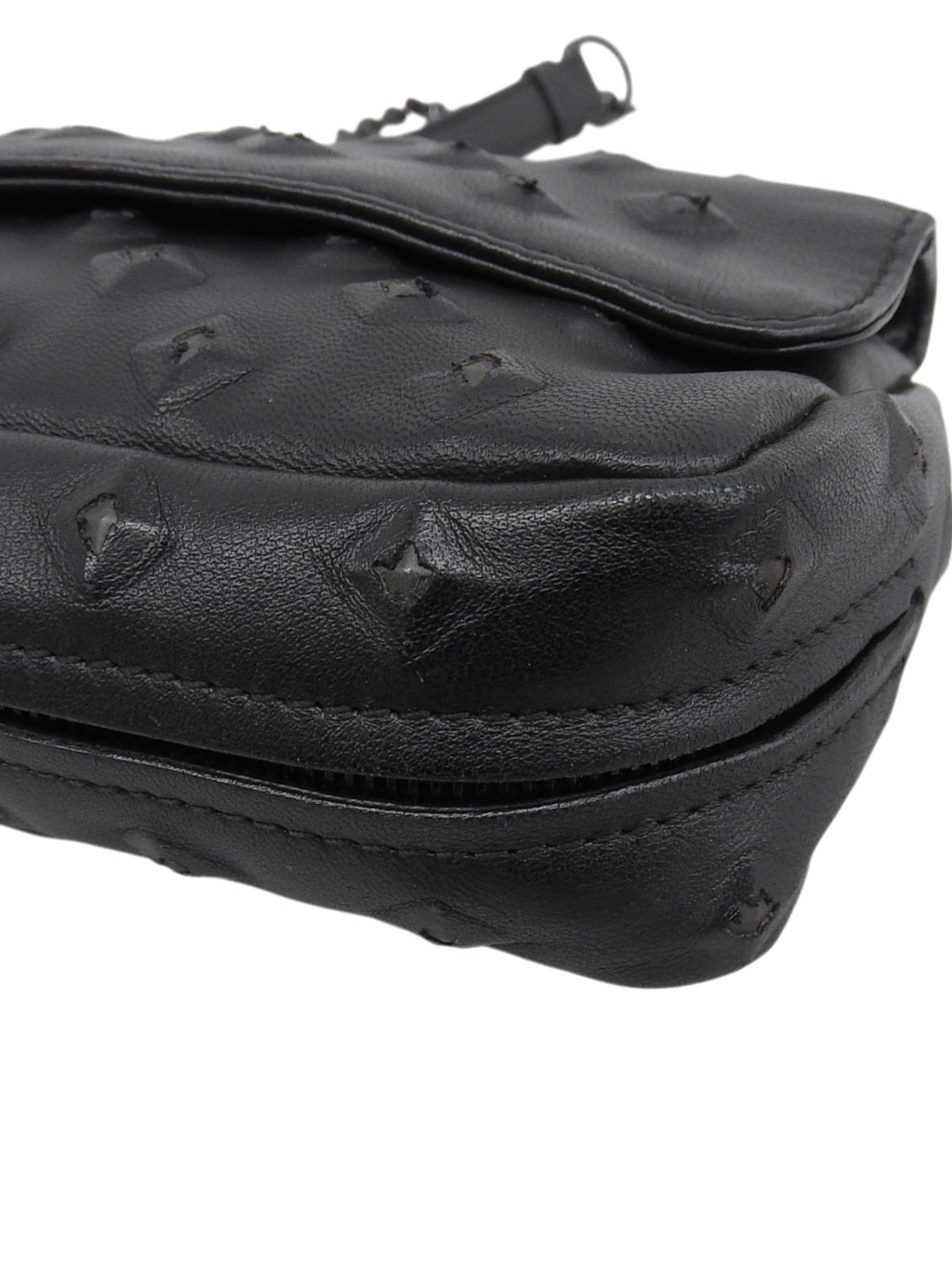 スタッズデザインミニチェーンショルダーバッグ ブラック