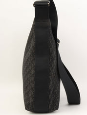 Trotter Pattern Shoulder Bag in Black