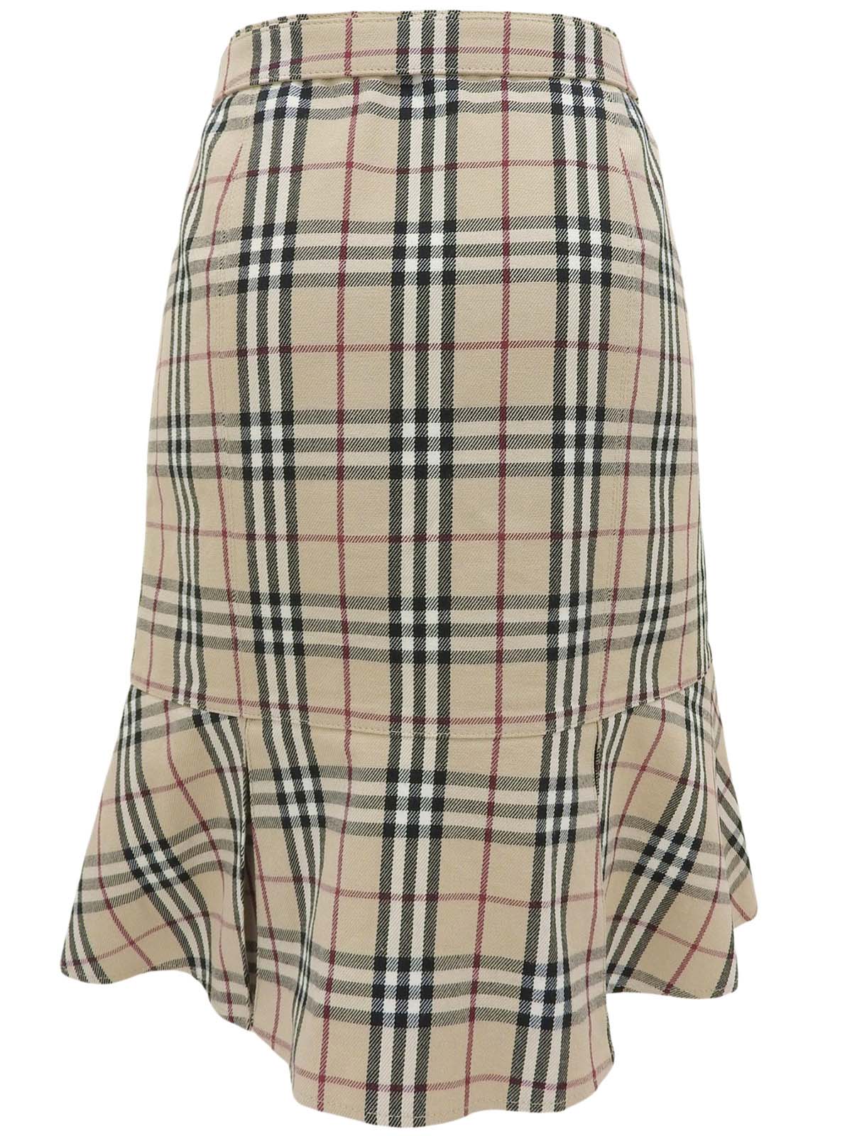 米色格纹喇叭裙