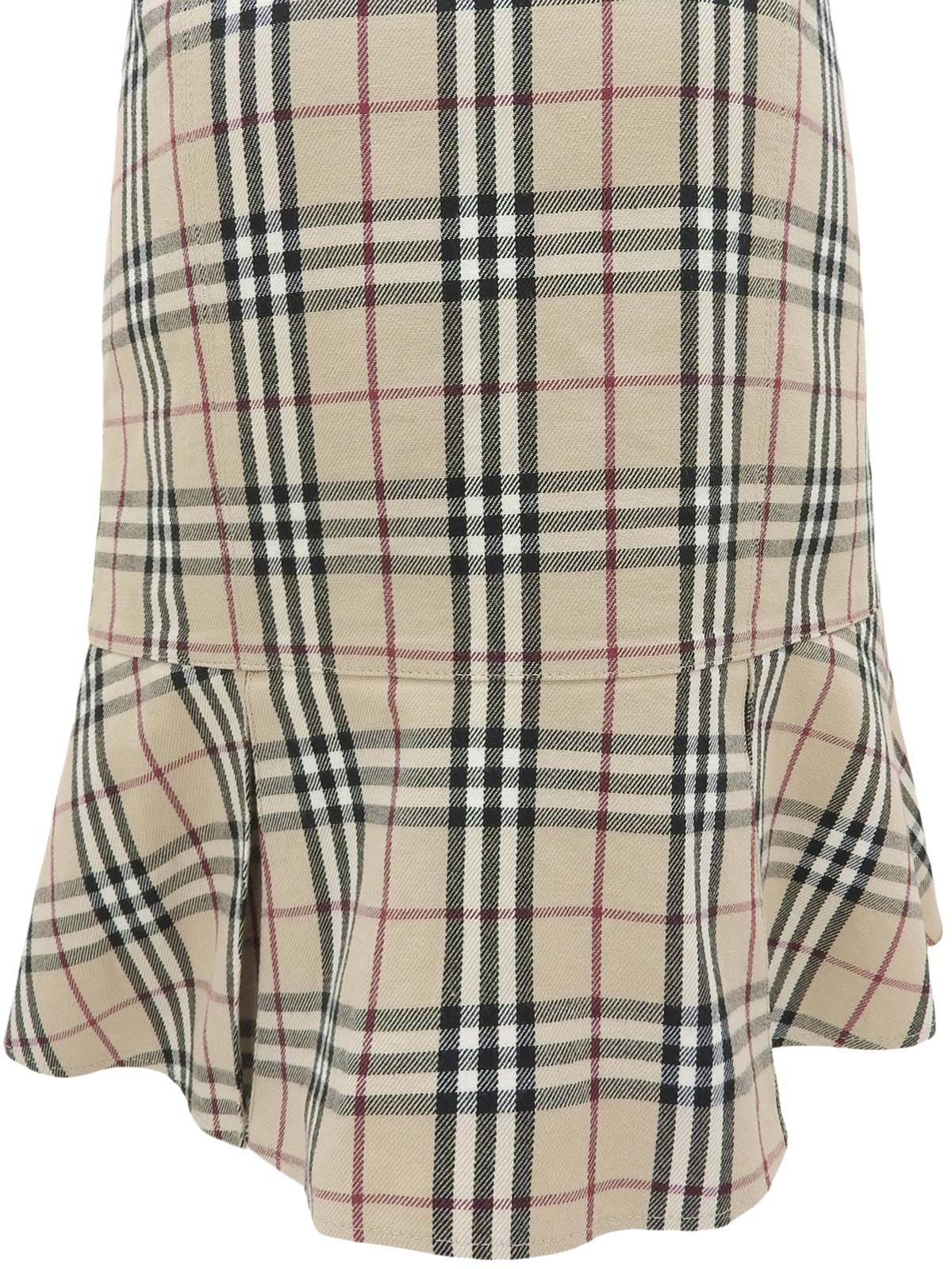 米色格纹喇叭裙