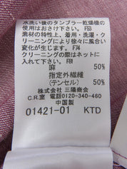 洋红色荷叶边短袖衬衫