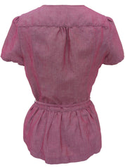 洋红色荷叶边短袖衬衫