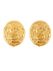 ロゴメダルモチーフイヤリング ゴールド