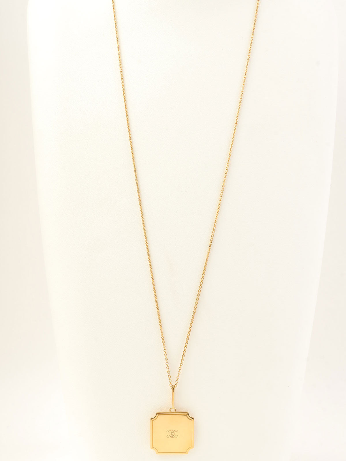 Macadam Plate Necklace Gold