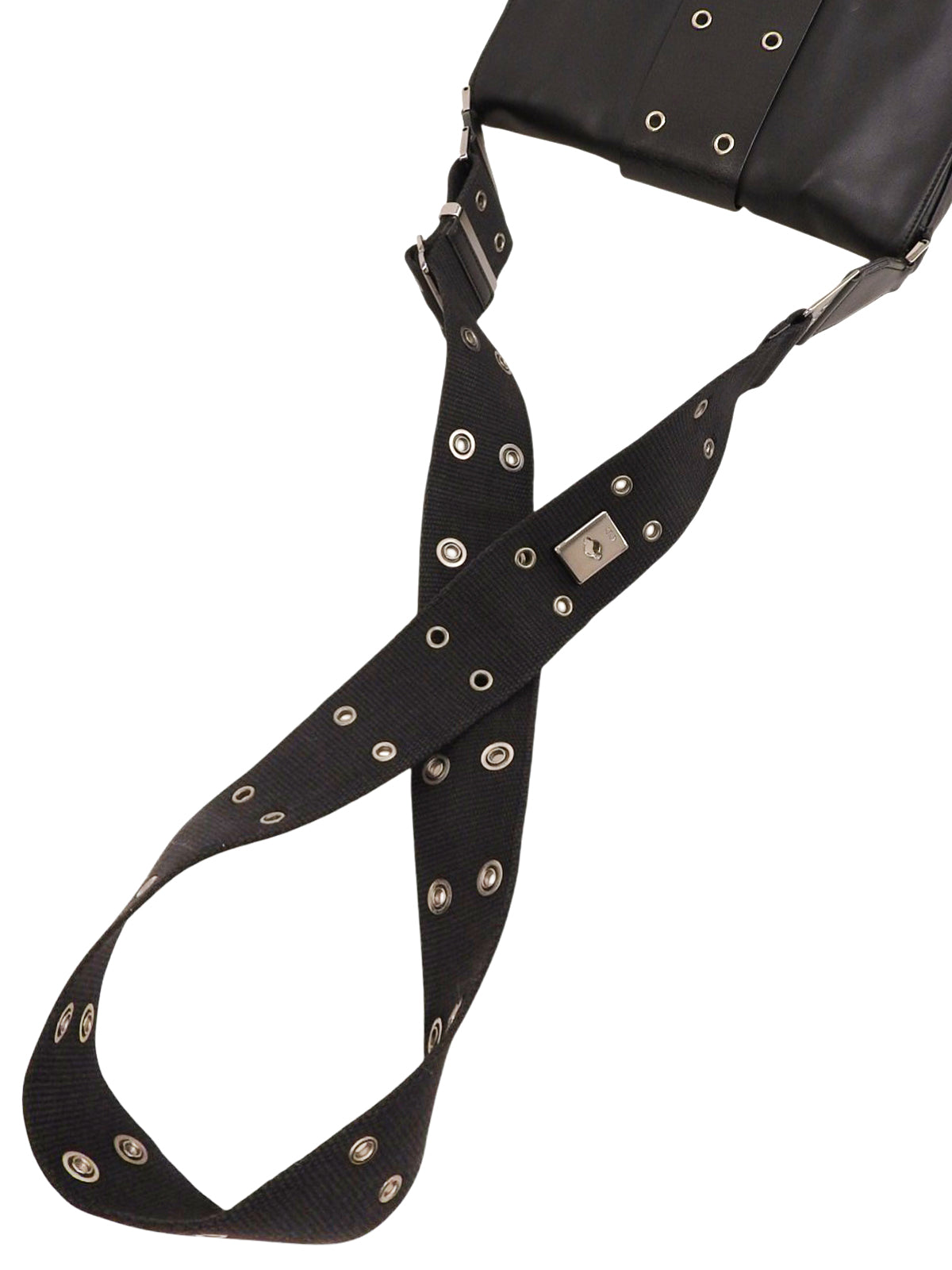 黑色街头时尚单肩包