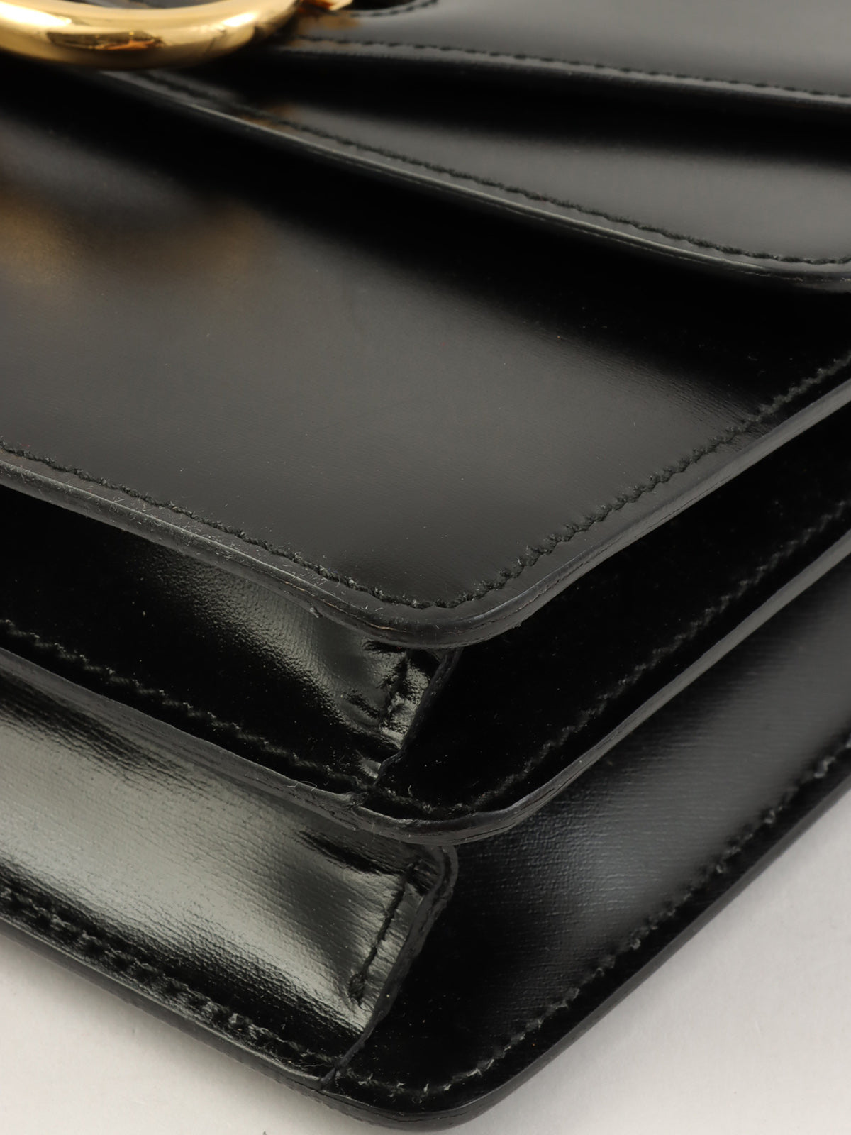 黑色Logo铭牌双盖手提包