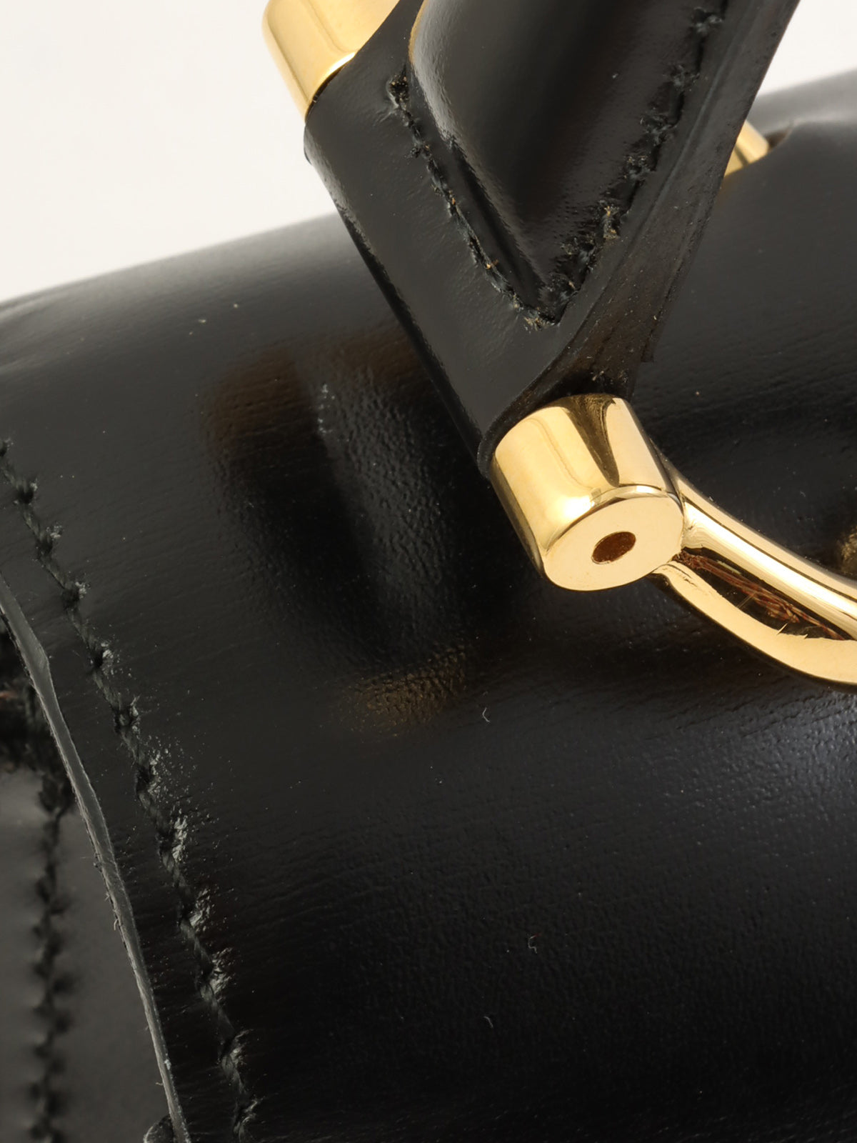 黑色Logo铭牌双盖手提包