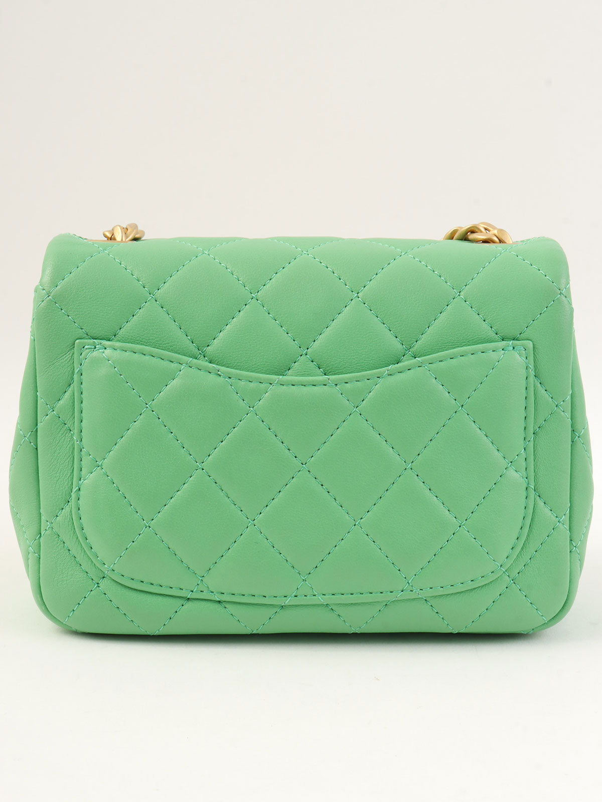 2021年頃製 カラーストーンチェーンクラシックフラップチェーンバッグミニ グリーン