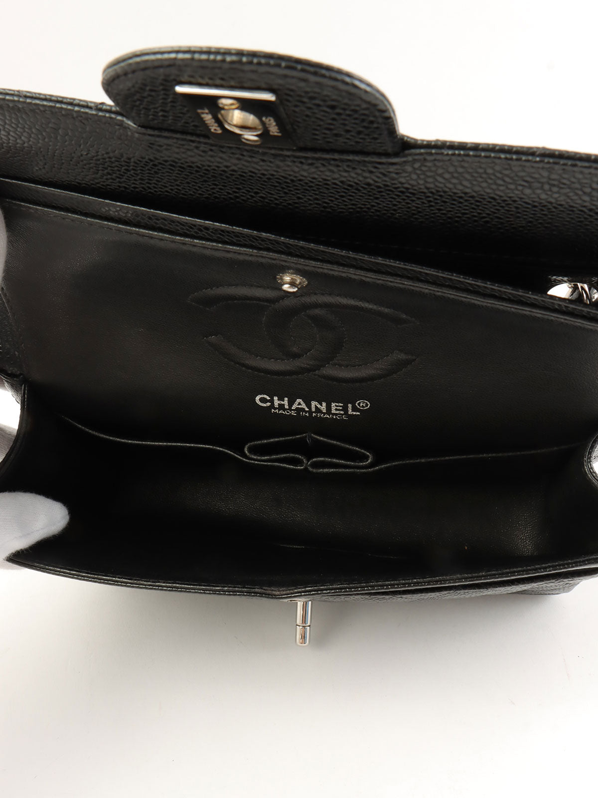 2000 Caviar Skin Classic Flap Chain Bag 23cm Black