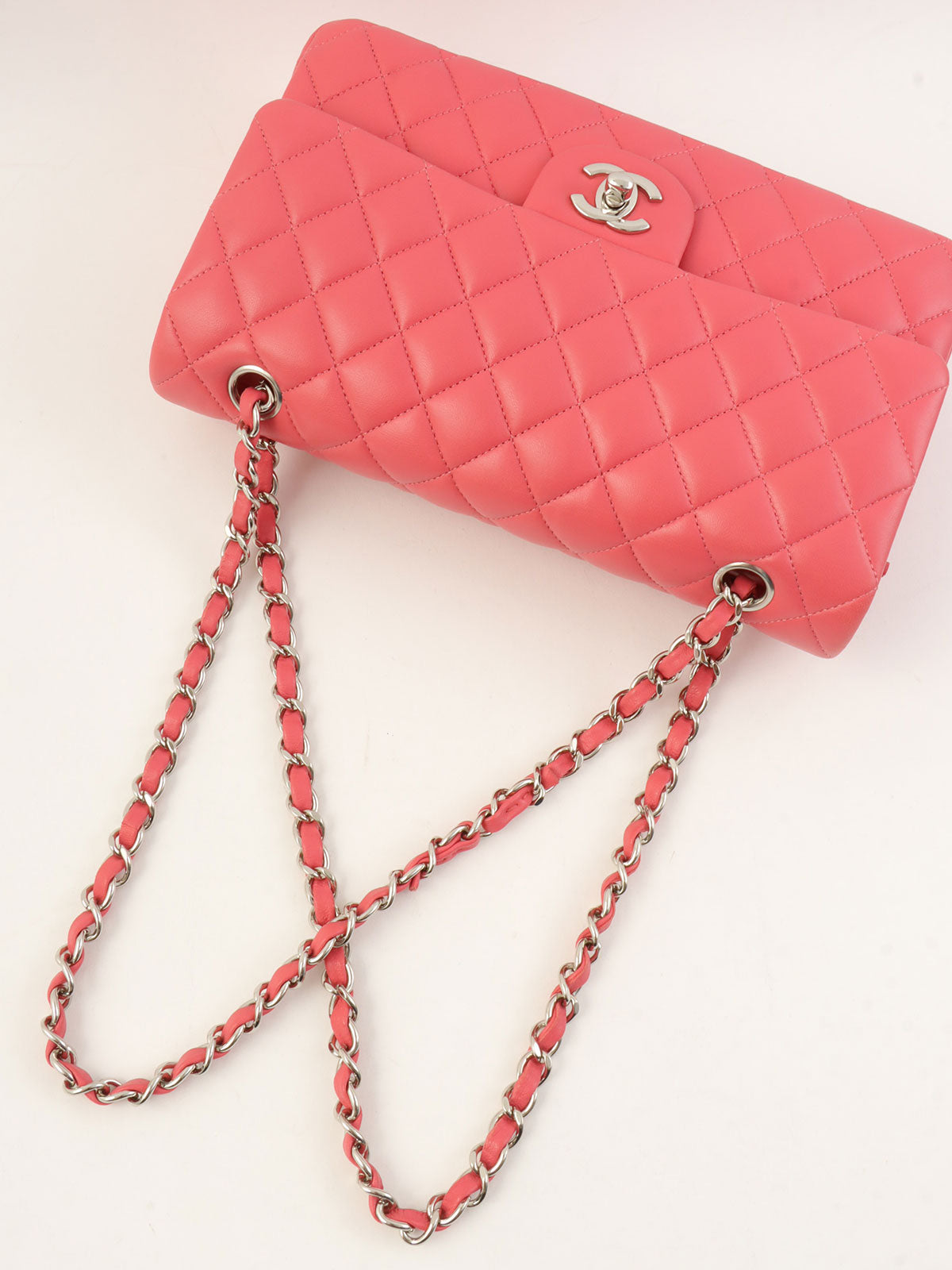 2019年製 クラシックフラップチェーンバッグ25cm ピンク