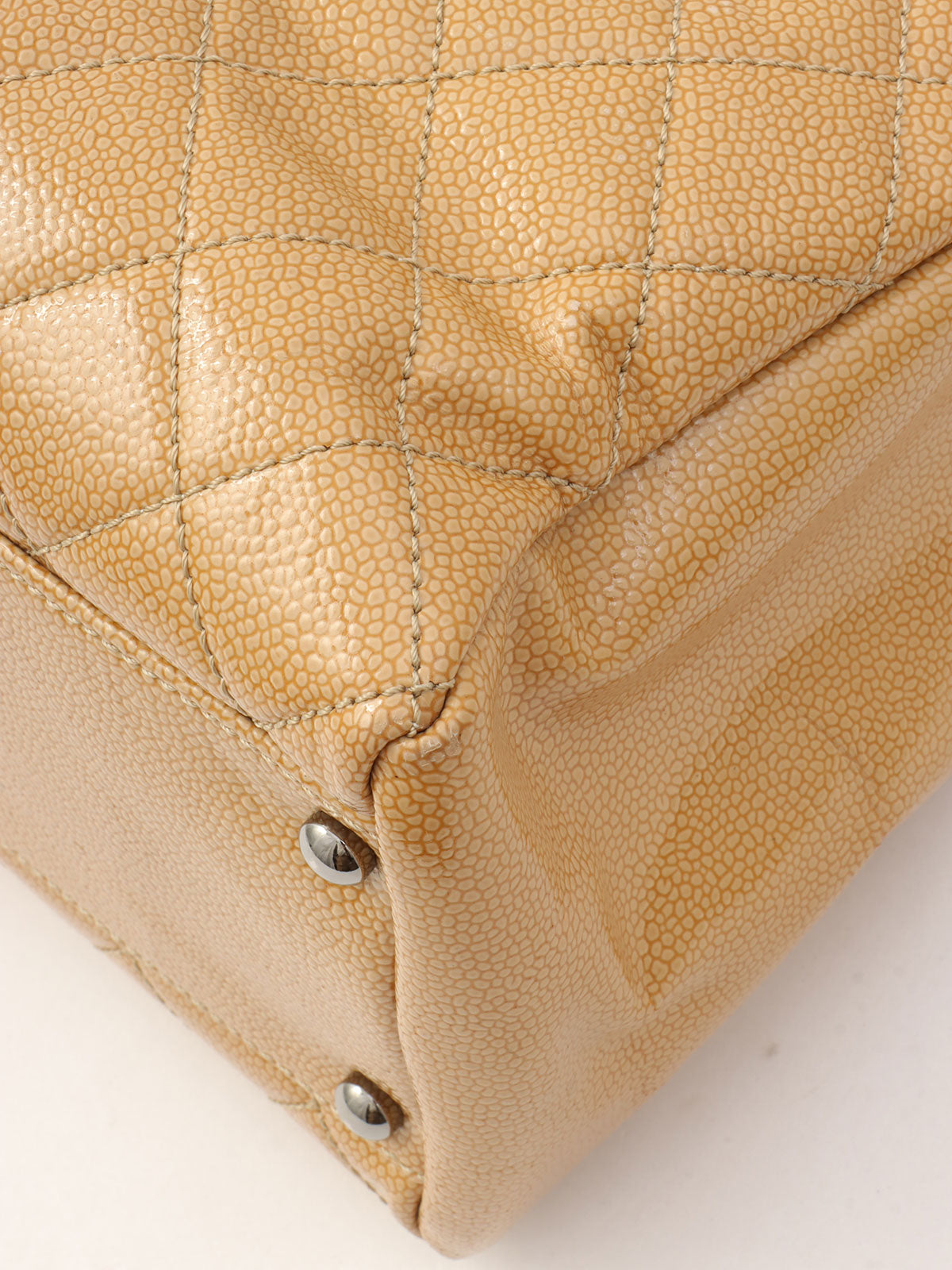 Around 2005 Made Caviar Skin 2.55 Chain Tote Bag Beige