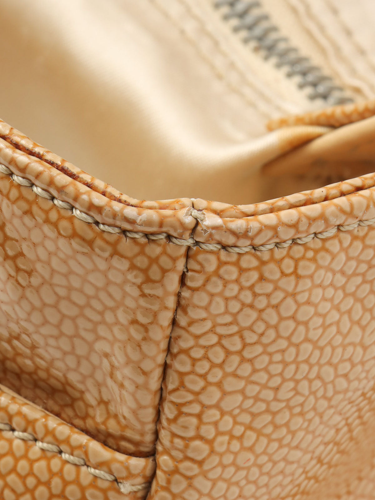 Around 2005 Made Caviar Skin 2.55 Chain Tote Bag Beige