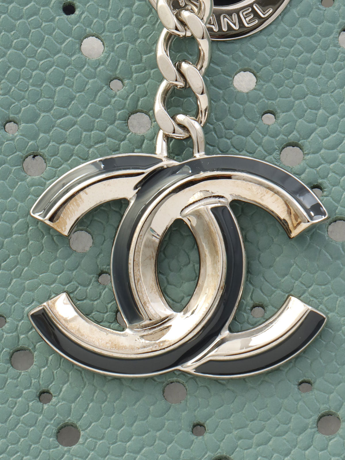 2016年頃製 パンチングキャビアスキントートバッグ ブルーグリーン