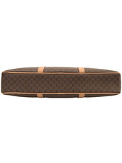 マカダムパターンロゴエンボスブリーフケース ブラウン