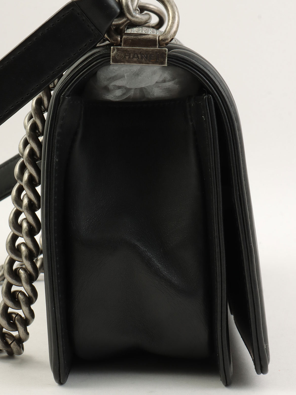 2020年頃製 スタッズラインストーンボーイシャネルチェーンショルダーバッグ ブラック