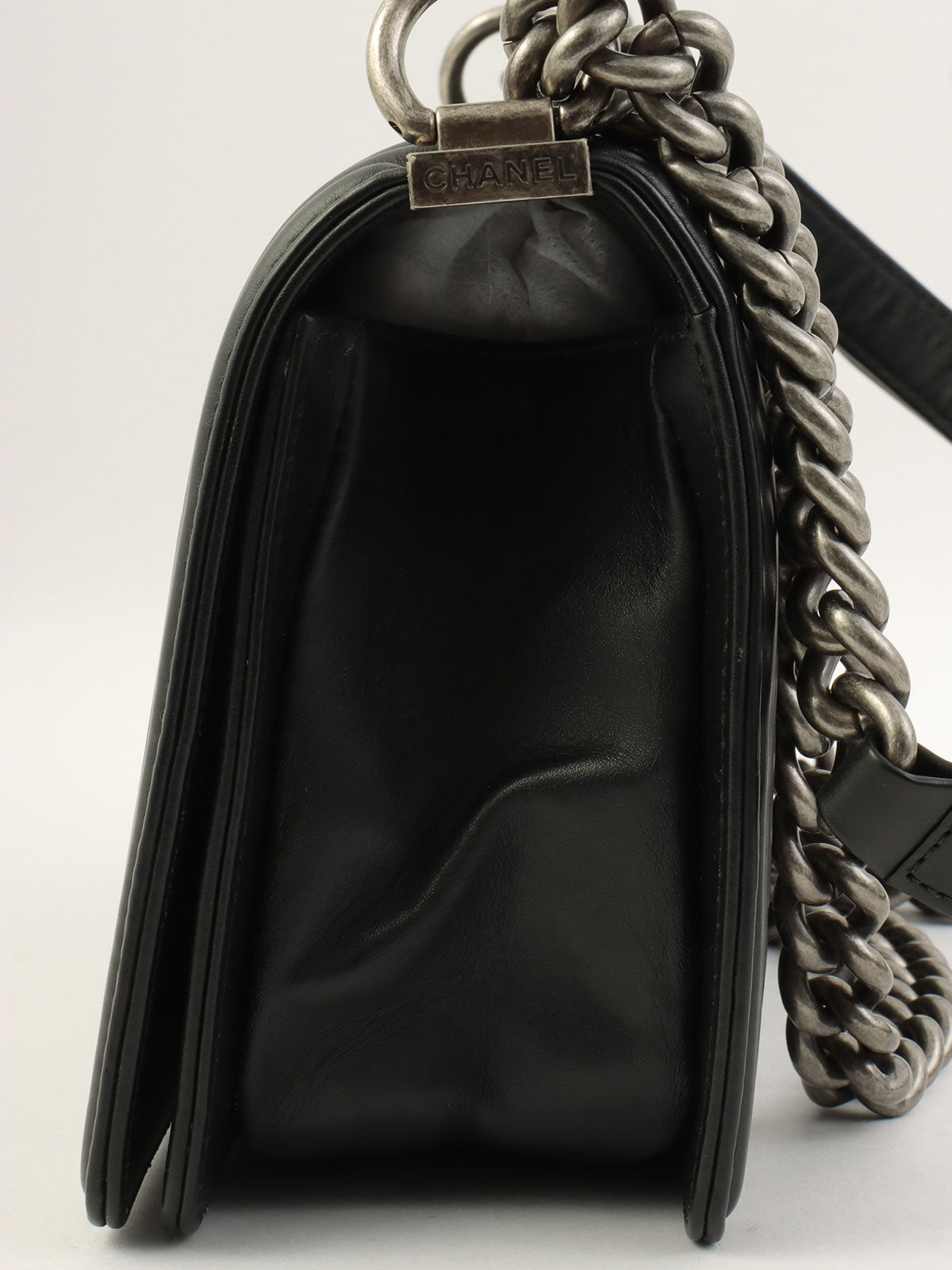2020年頃製 スタッズラインストーンボーイシャネルチェーンショルダーバッグ ブラック