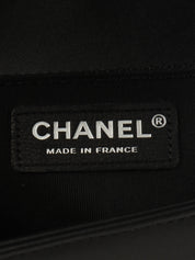 2020年頃製 スタッズラインストーンボーイシャネルチェーンショルダーバッグ ブラック