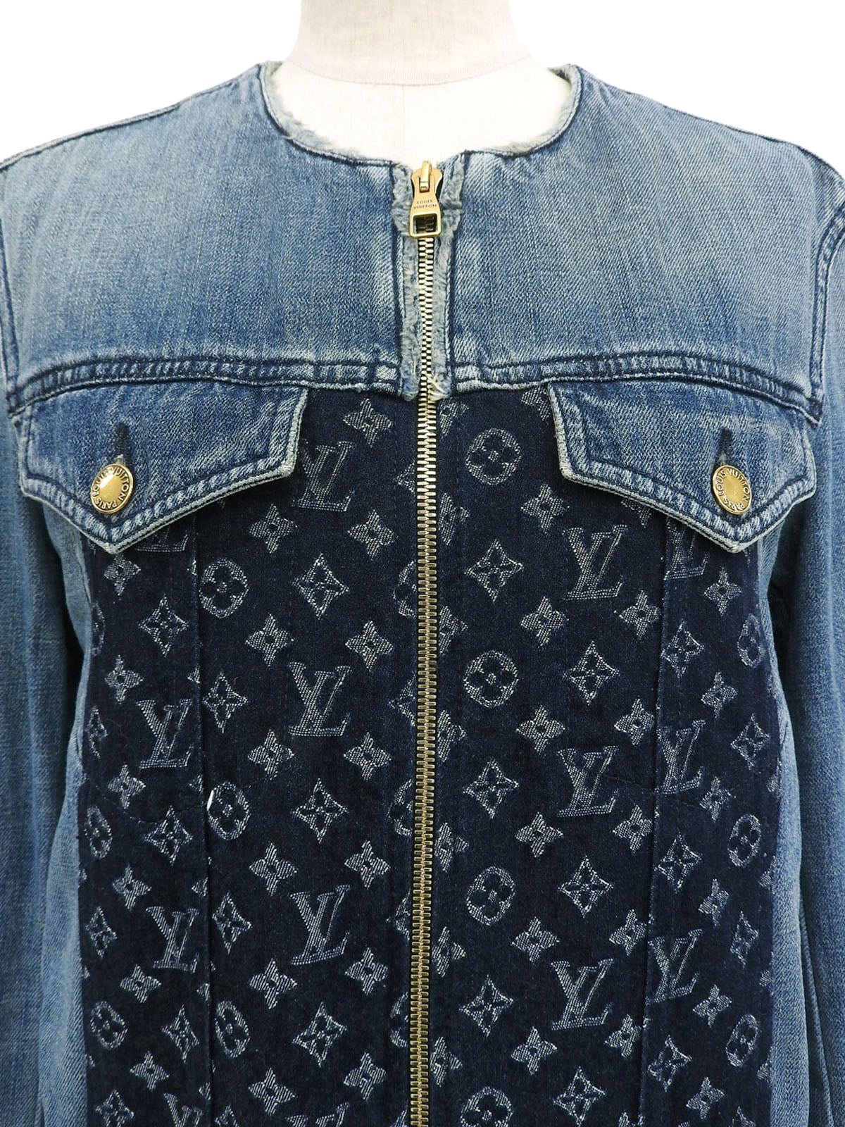 Denim monogram design collarless jacket in blue