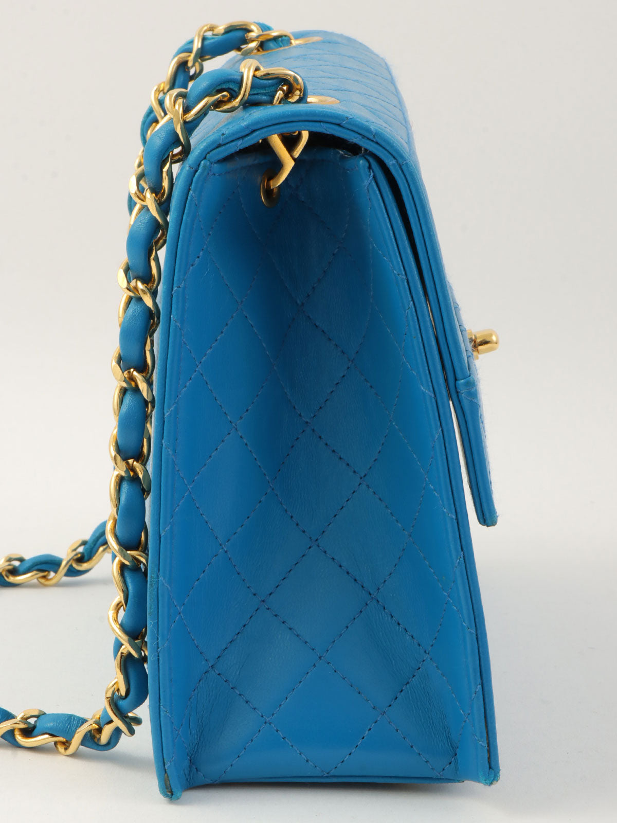 1990年頃製 ラムスキンCCターンロックチェーンバッグ ブルー