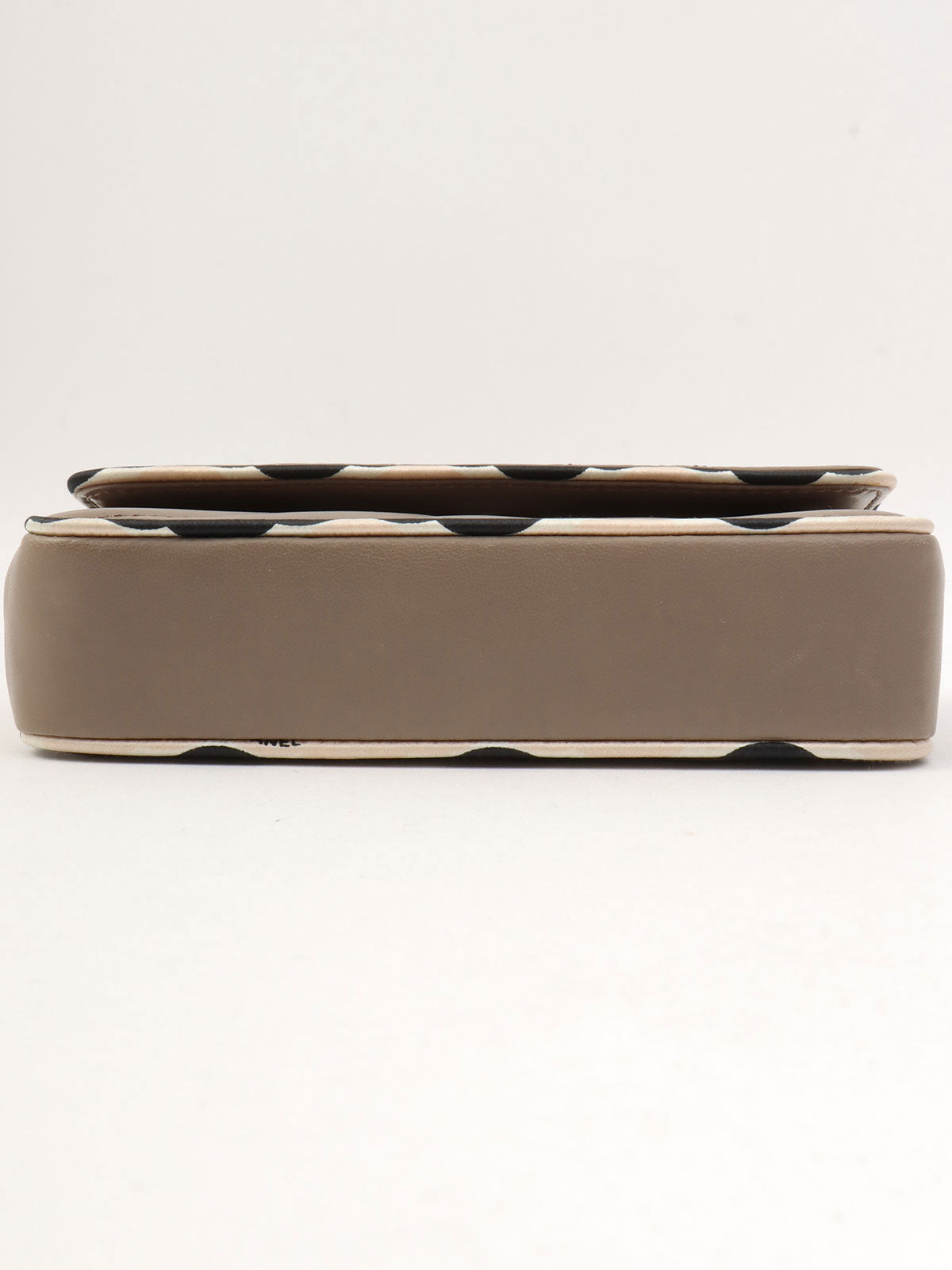 2004年頃製 シェブロンショルダーバッグ ブラウン