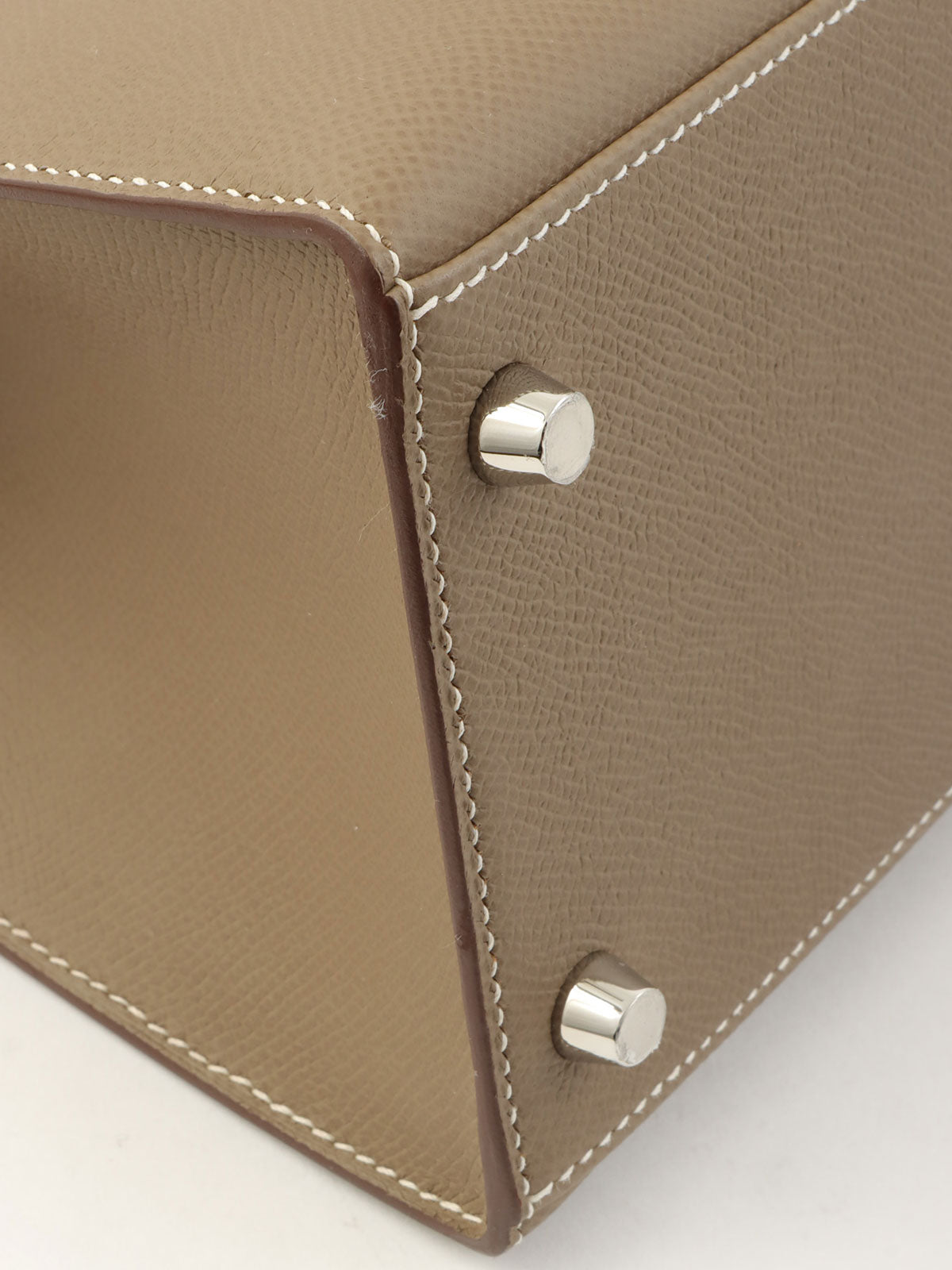 2019年製 ケリー28 エトゥープ