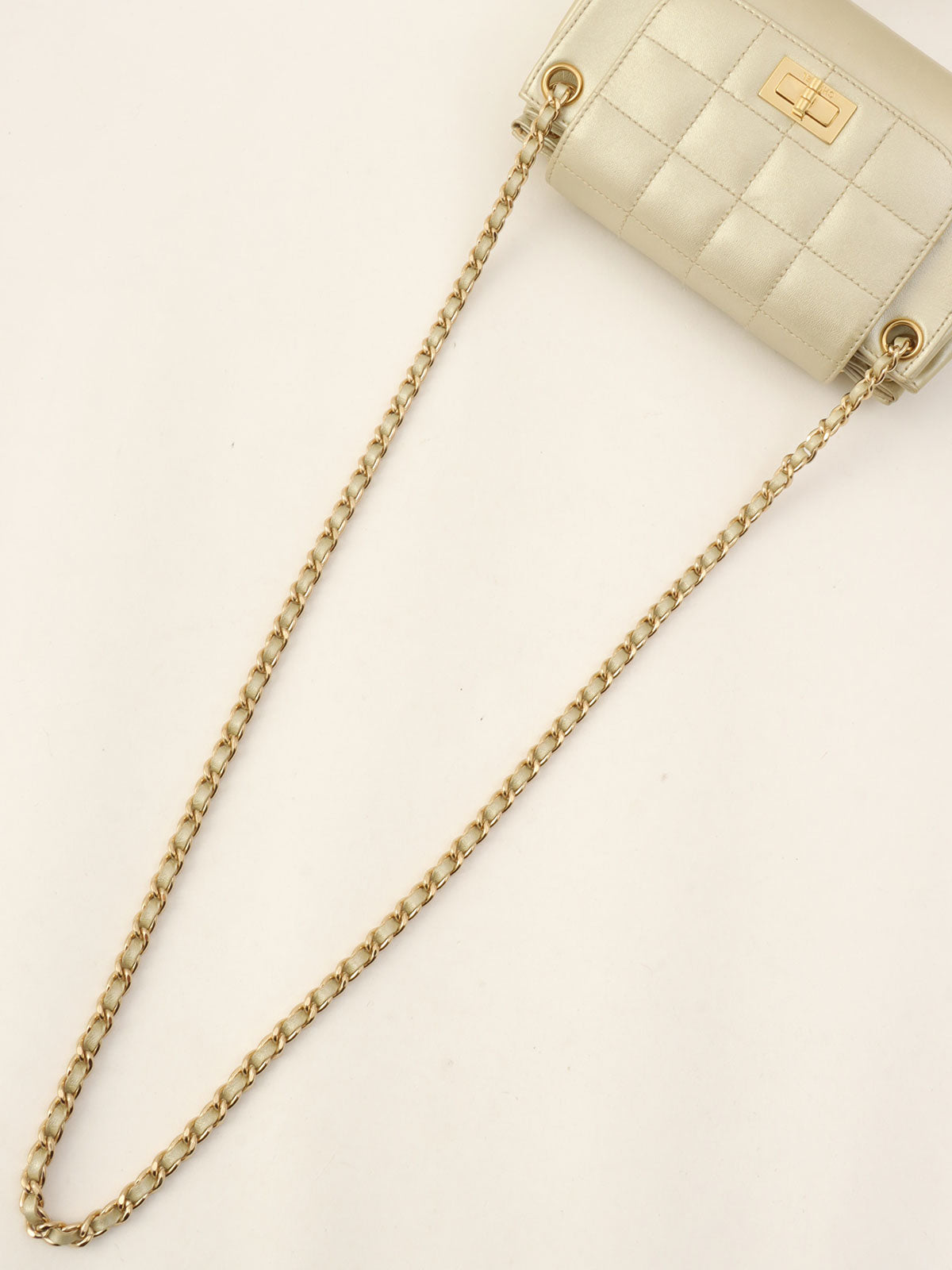 Around 2001 Made Chocolate Bar 2.55 CC Mark Chain Bag Gold