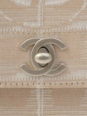 New Travel Line CC Turnlock 链条单肩包，米色，约 2001 年制造。